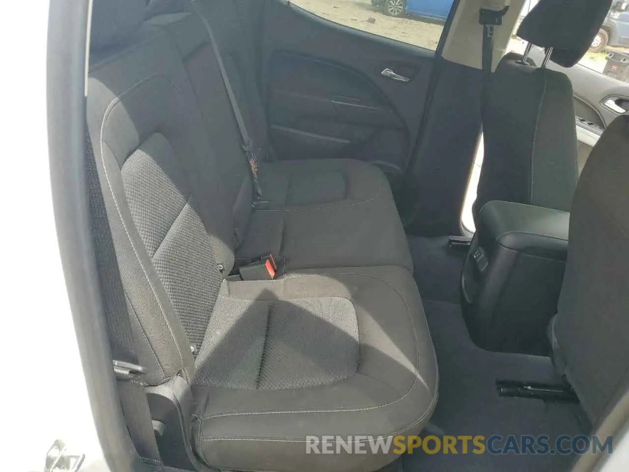10 Photograph of a damaged car 1GCGTCEN7K1167495 CHEVROLET COLORADO 2019