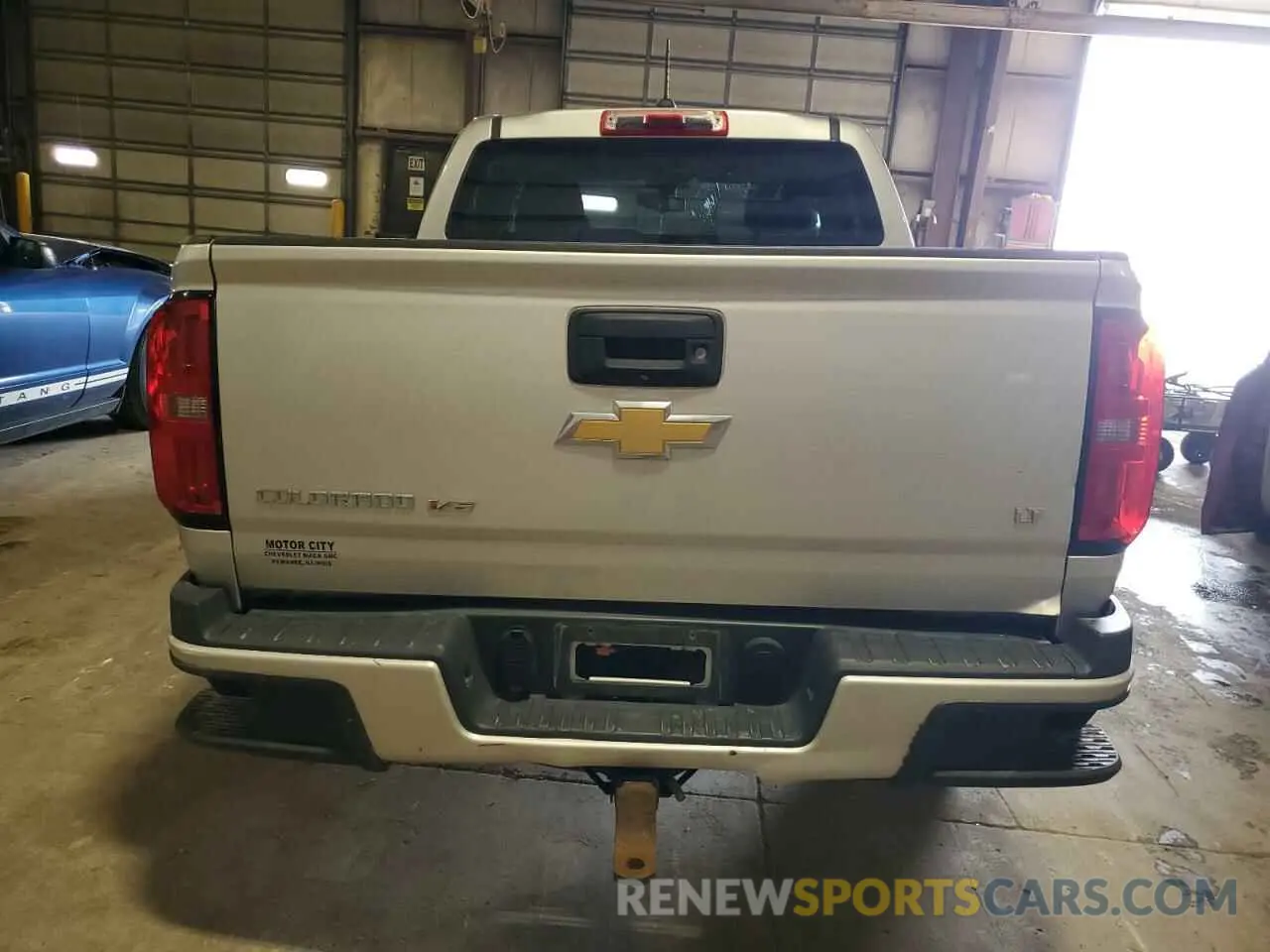 6 Photograph of a damaged car 1GCGTCEN8K1107631 CHEVROLET COLORADO 2019