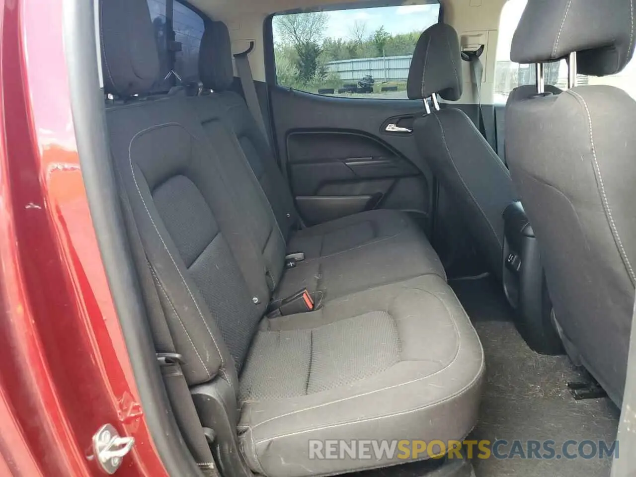 10 Photograph of a damaged car 1GCGTCEN9K1316389 CHEVROLET COLORADO 2019
