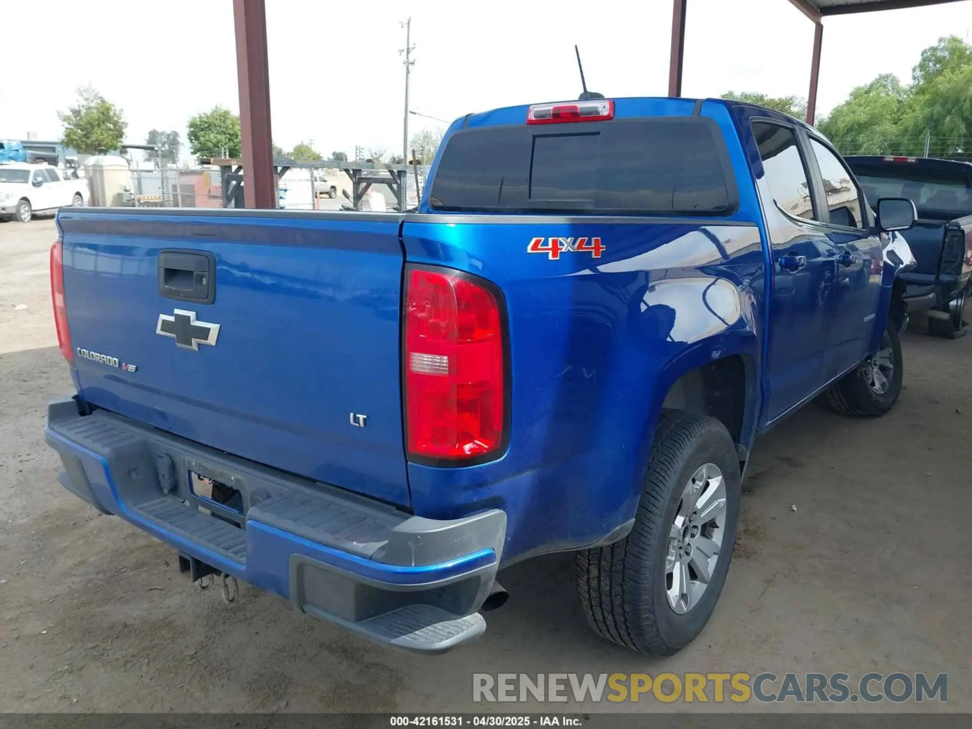 4 Photograph of a damaged car 1GCGTCENXK1200876 CHEVROLET COLORADO 2019