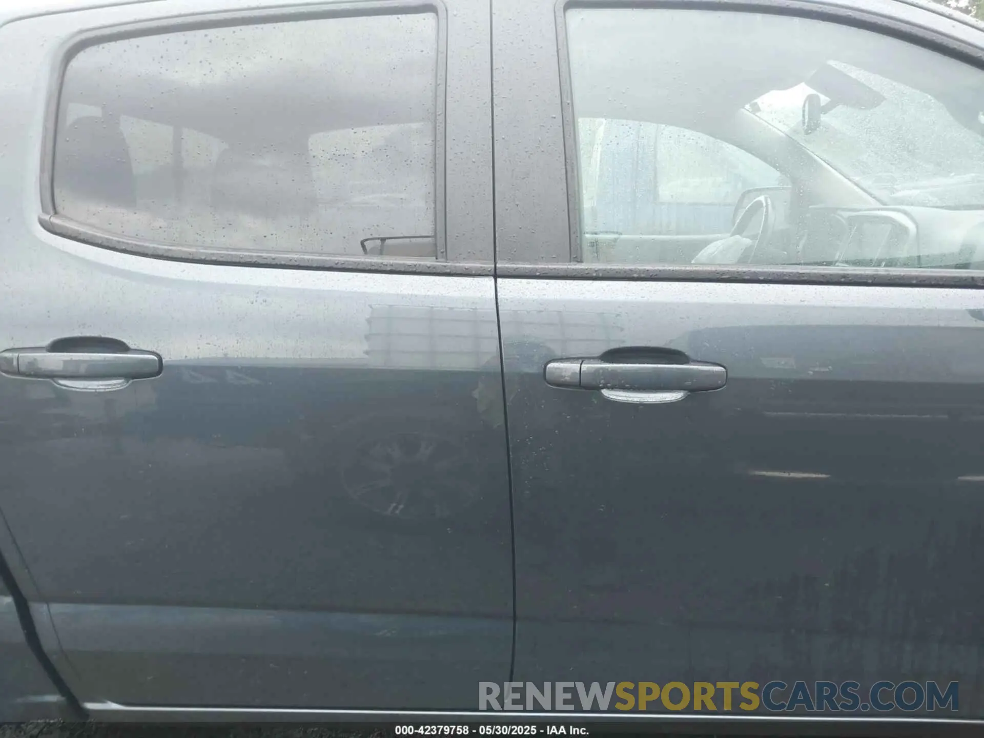13 Photograph of a damaged car 1GCGTDEN1K1117553 CHEVROLET COLORADO 2019