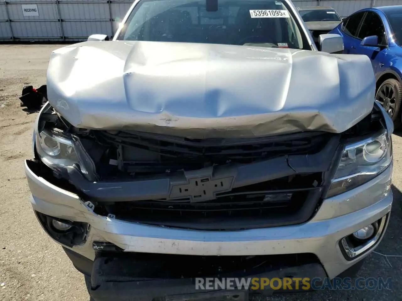 11 Photograph of a damaged car 1GCGTDEN1K1194701 CHEVROLET COLORADO 2019
