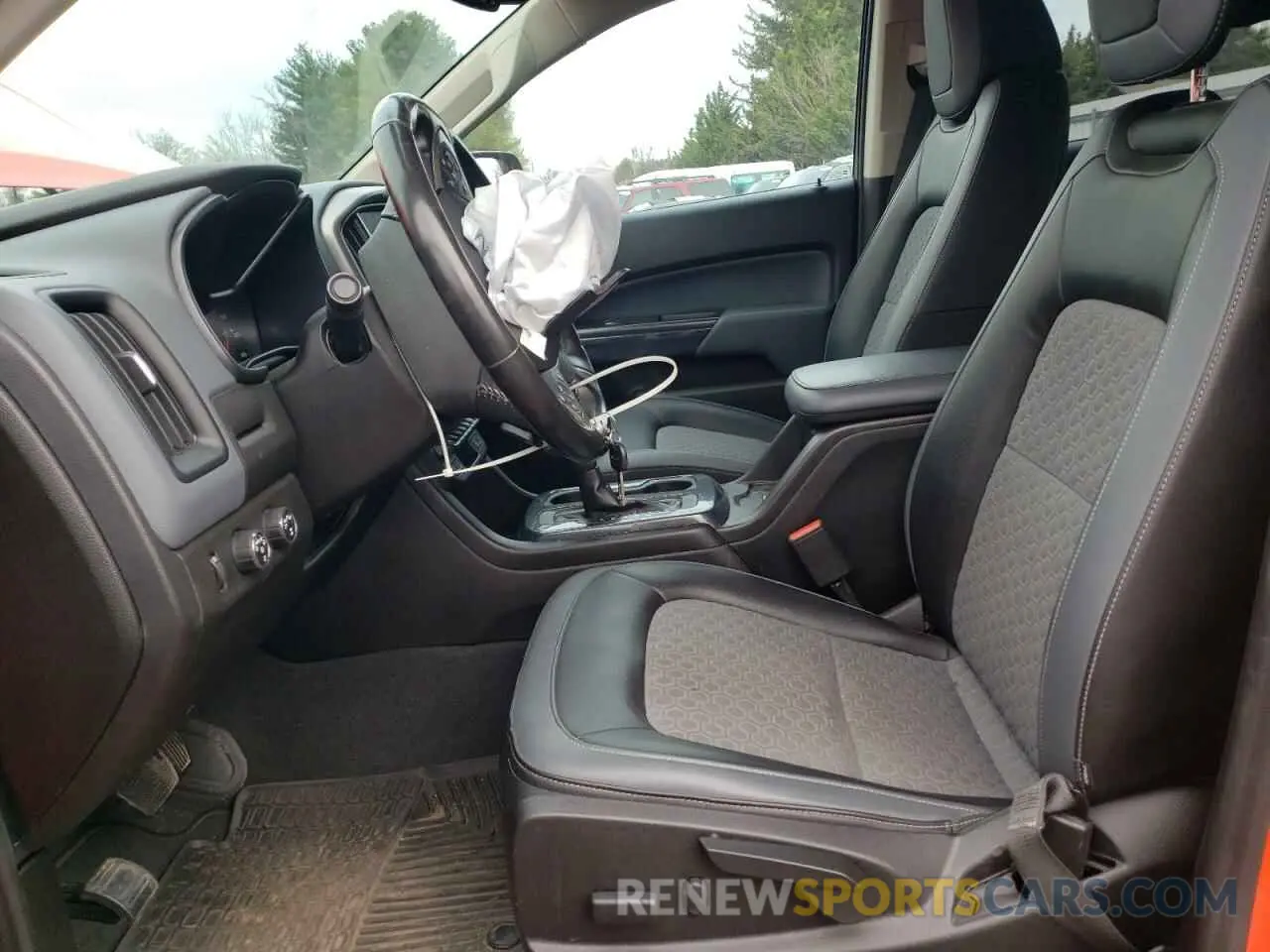 7 Photograph of a damaged car 1GCGTDEN2K1129582 CHEVROLET COLORADO 2019