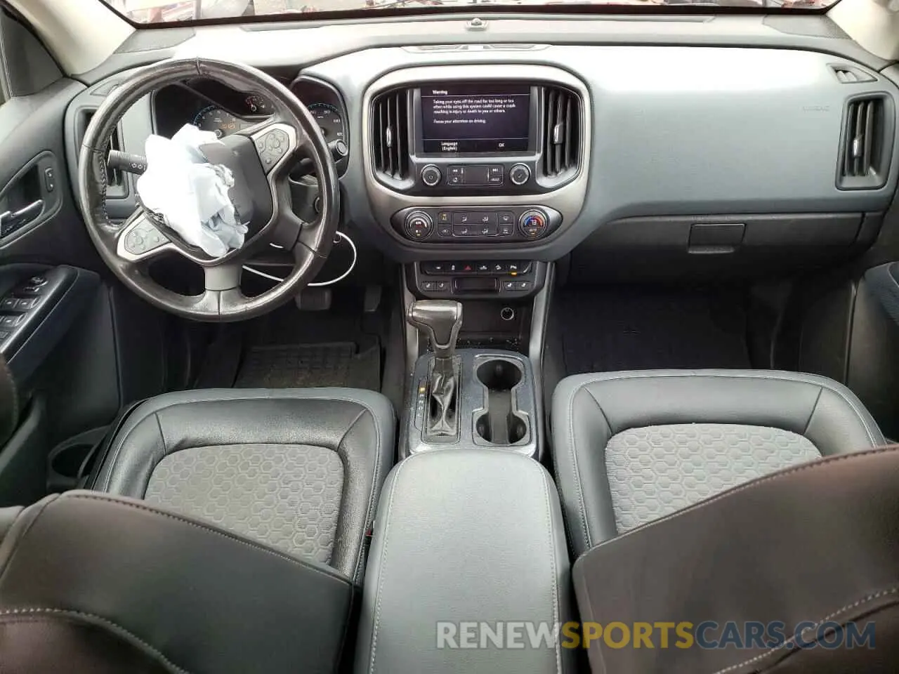 8 Photograph of a damaged car 1GCGTDEN2K1129582 CHEVROLET COLORADO 2019