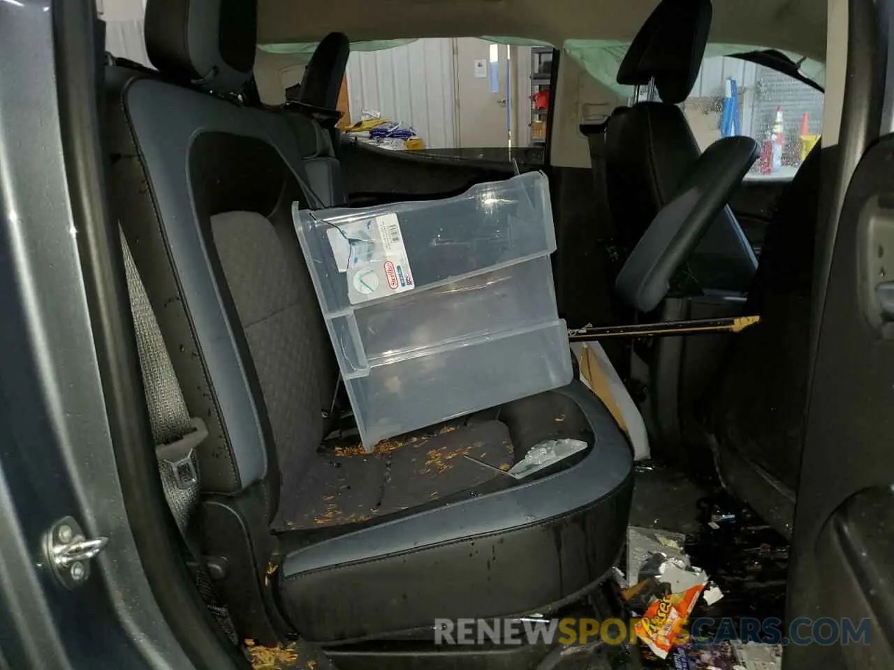 11 Photograph of a damaged car 1GCGTDEN3K1240190 CHEVROLET COLORADO 2019