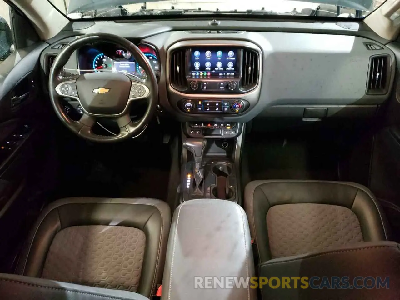 8 Photograph of a damaged car 1GCGTDEN5K1168263 CHEVROLET COLORADO 2019