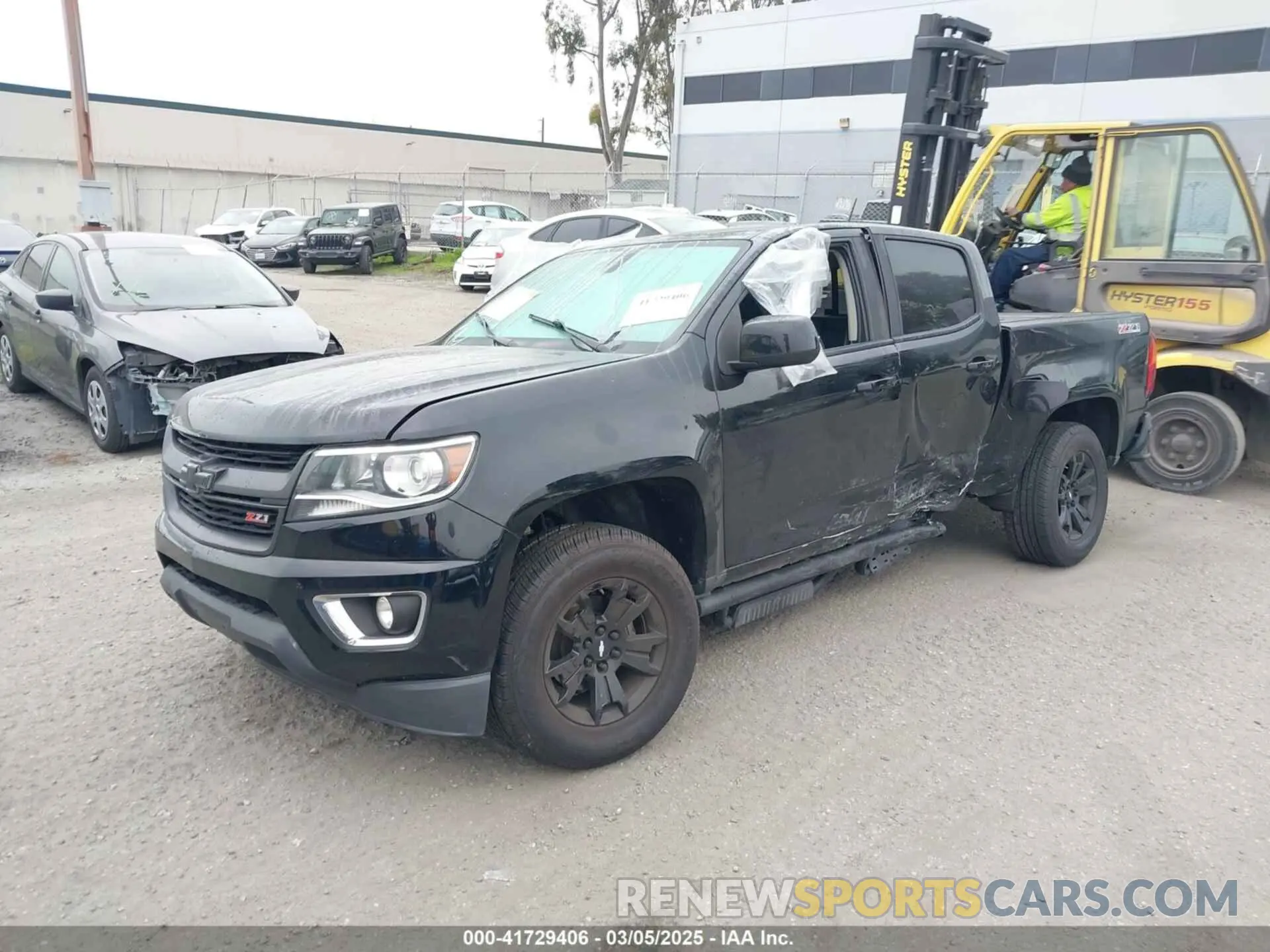 2 Photograph of a damaged car 1GCGTDEN5K1289956 CHEVROLET COLORADO 2019