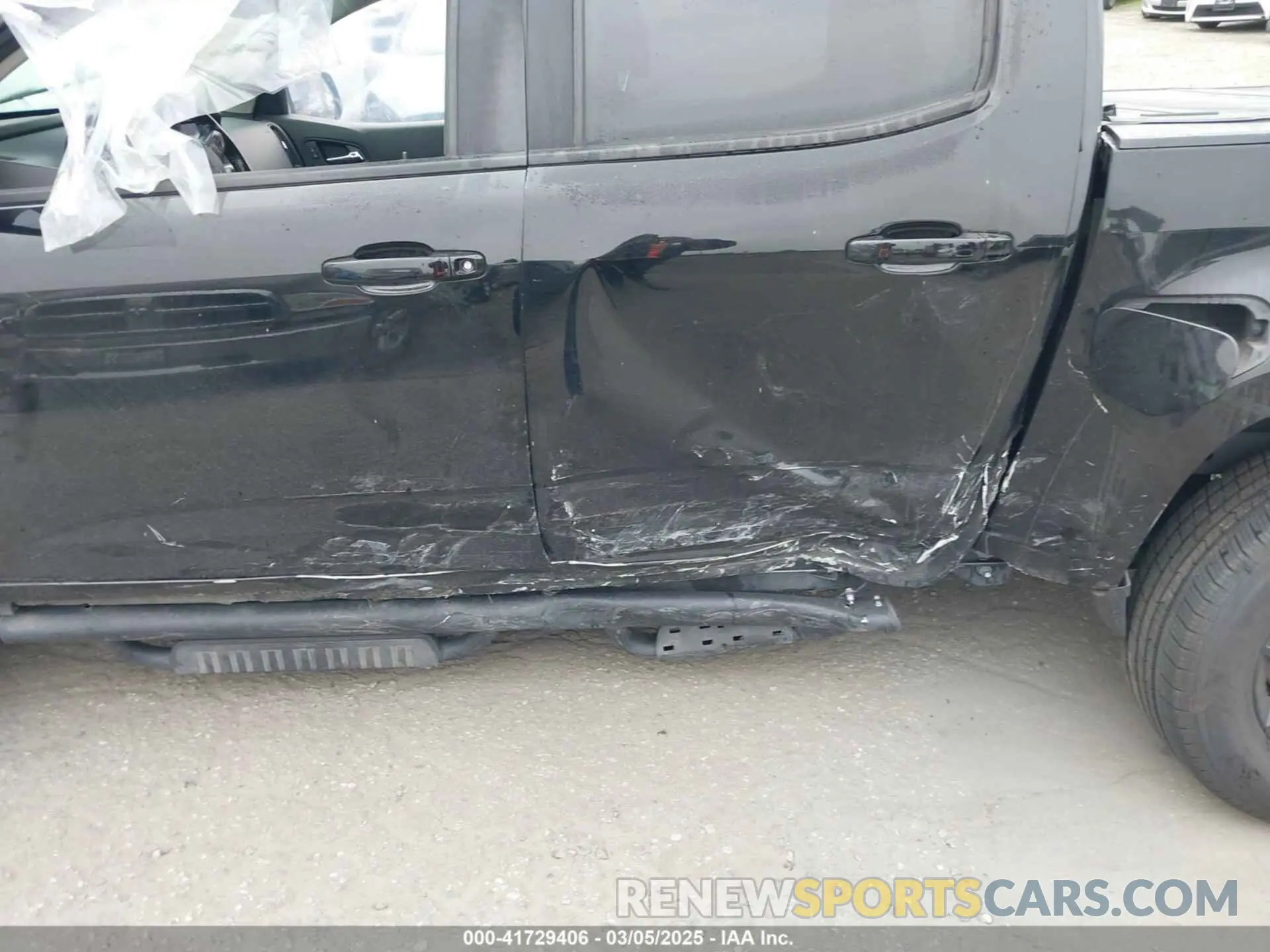 6 Photograph of a damaged car 1GCGTDEN5K1289956 CHEVROLET COLORADO 2019
