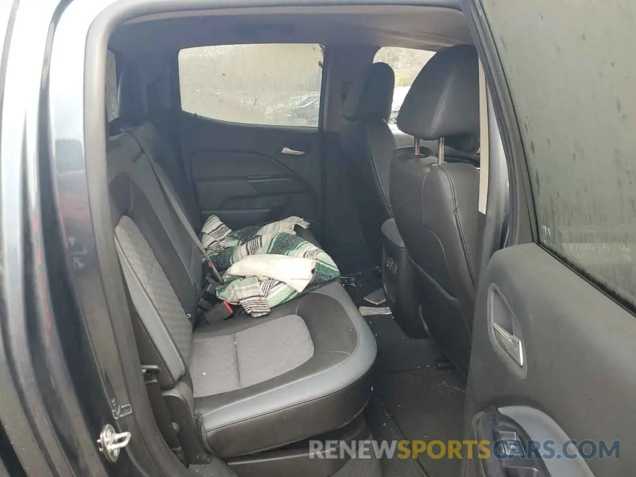 10 Photograph of a damaged car 1GCGTDEN7K1278621 CHEVROLET COLORADO 2019