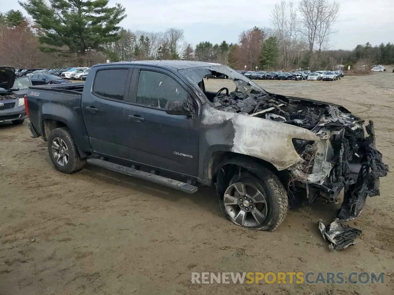 4 Photograph of a damaged car 1GCGTDEN7K1278621 CHEVROLET COLORADO 2019
