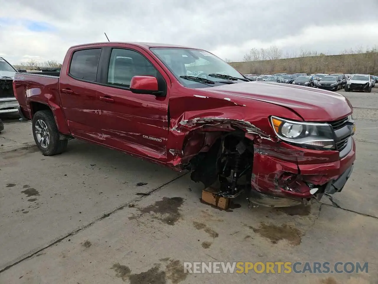 4 Photograph of a damaged car 1GCGTDEN7K1315926 CHEVROLET COLORADO 2019