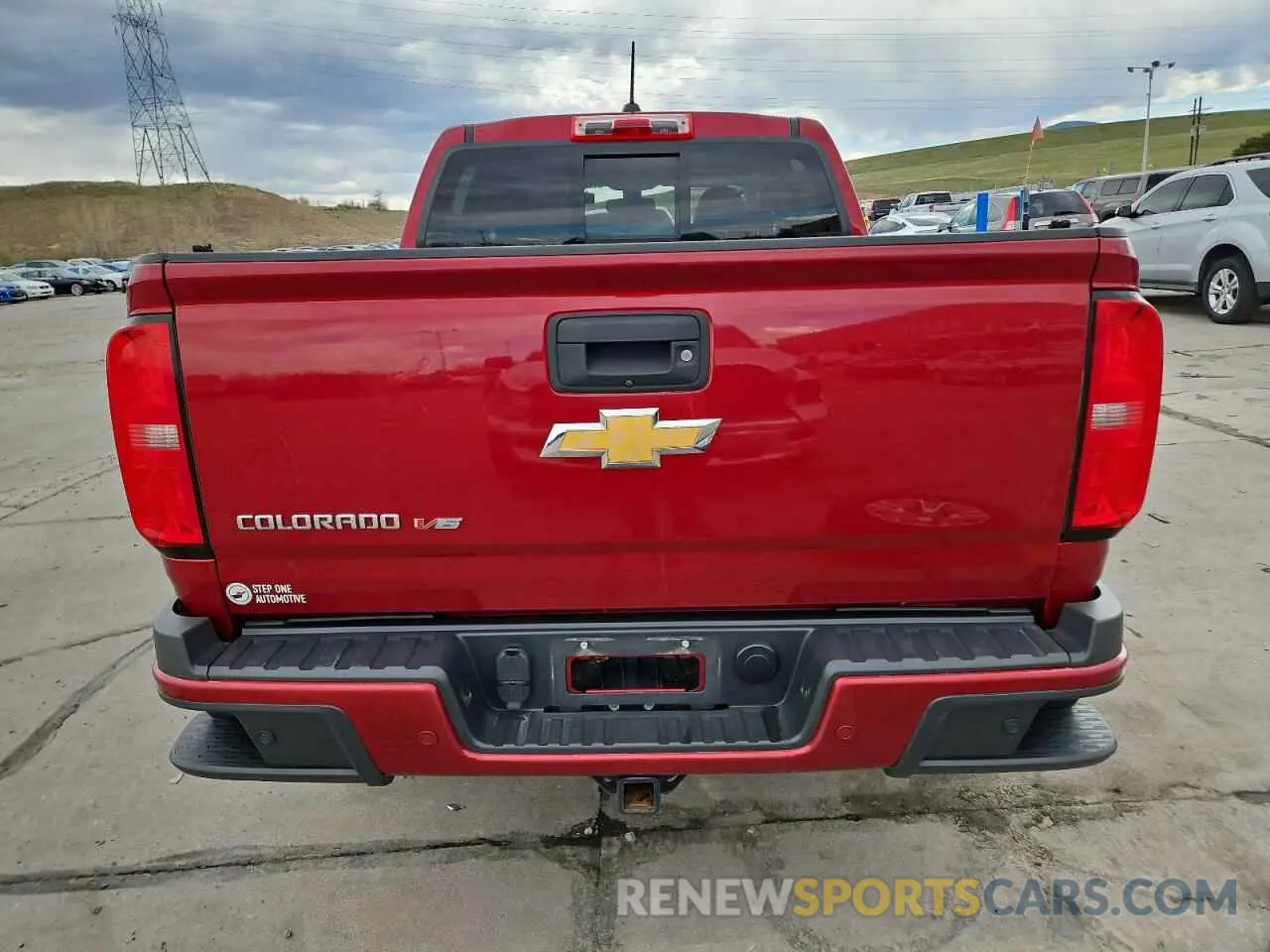 6 Photograph of a damaged car 1GCGTDEN7K1315926 CHEVROLET COLORADO 2019