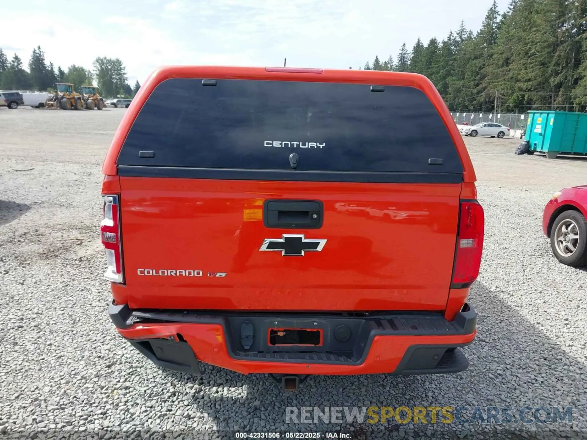 16 Photograph of a damaged car 1GCGTDEN8K1180018 CHEVROLET COLORADO 2019