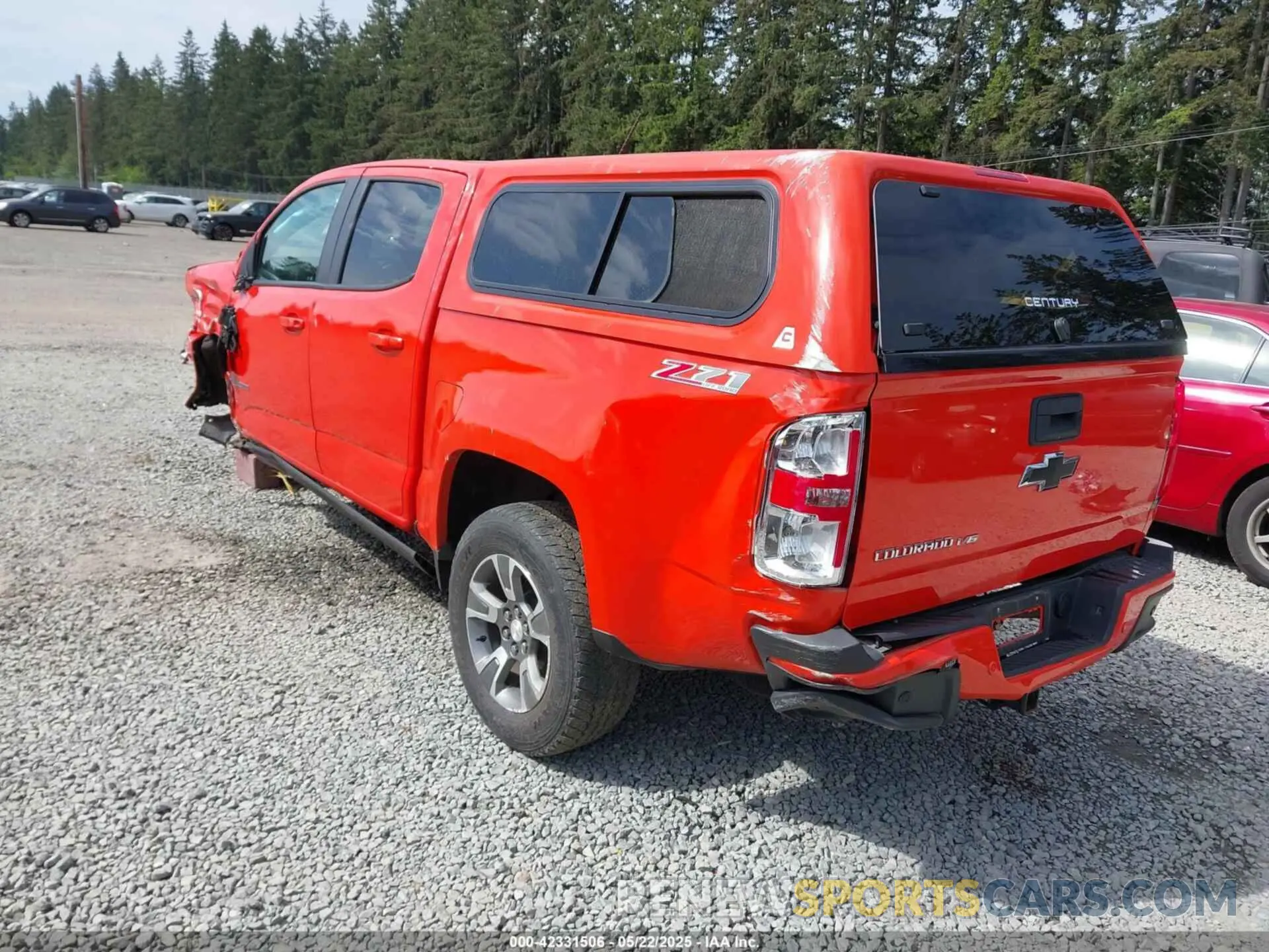 3 Photograph of a damaged car 1GCGTDEN8K1180018 CHEVROLET COLORADO 2019