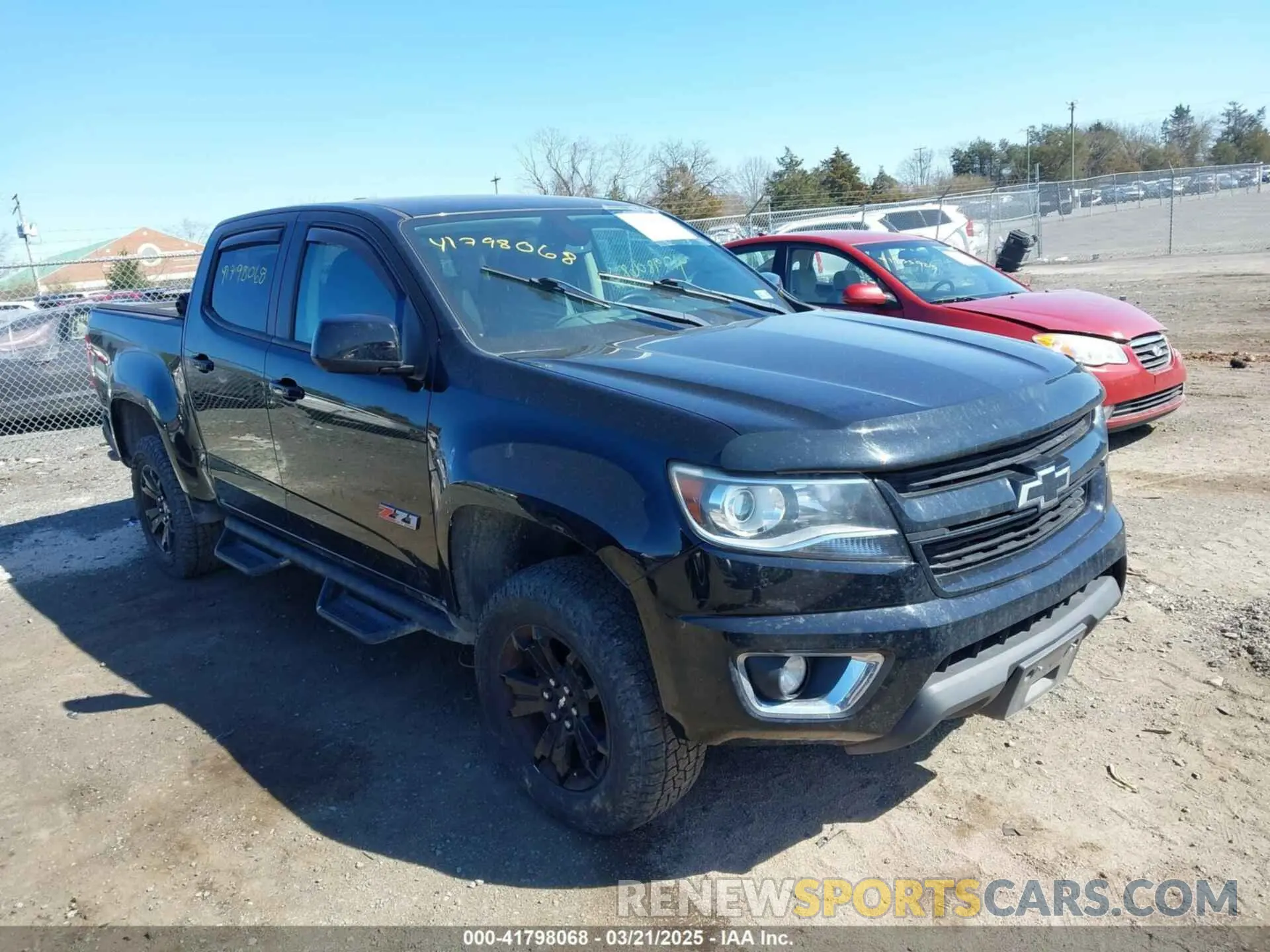 1 Photograph of a damaged car 1GCGTDEN8K1237155 CHEVROLET COLORADO 2019