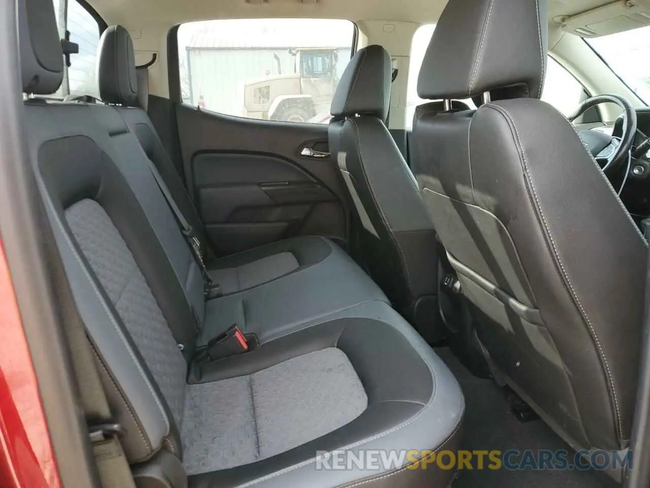 10 Photograph of a damaged car 1GCGTDEN9K1122922 CHEVROLET COLORADO 2019