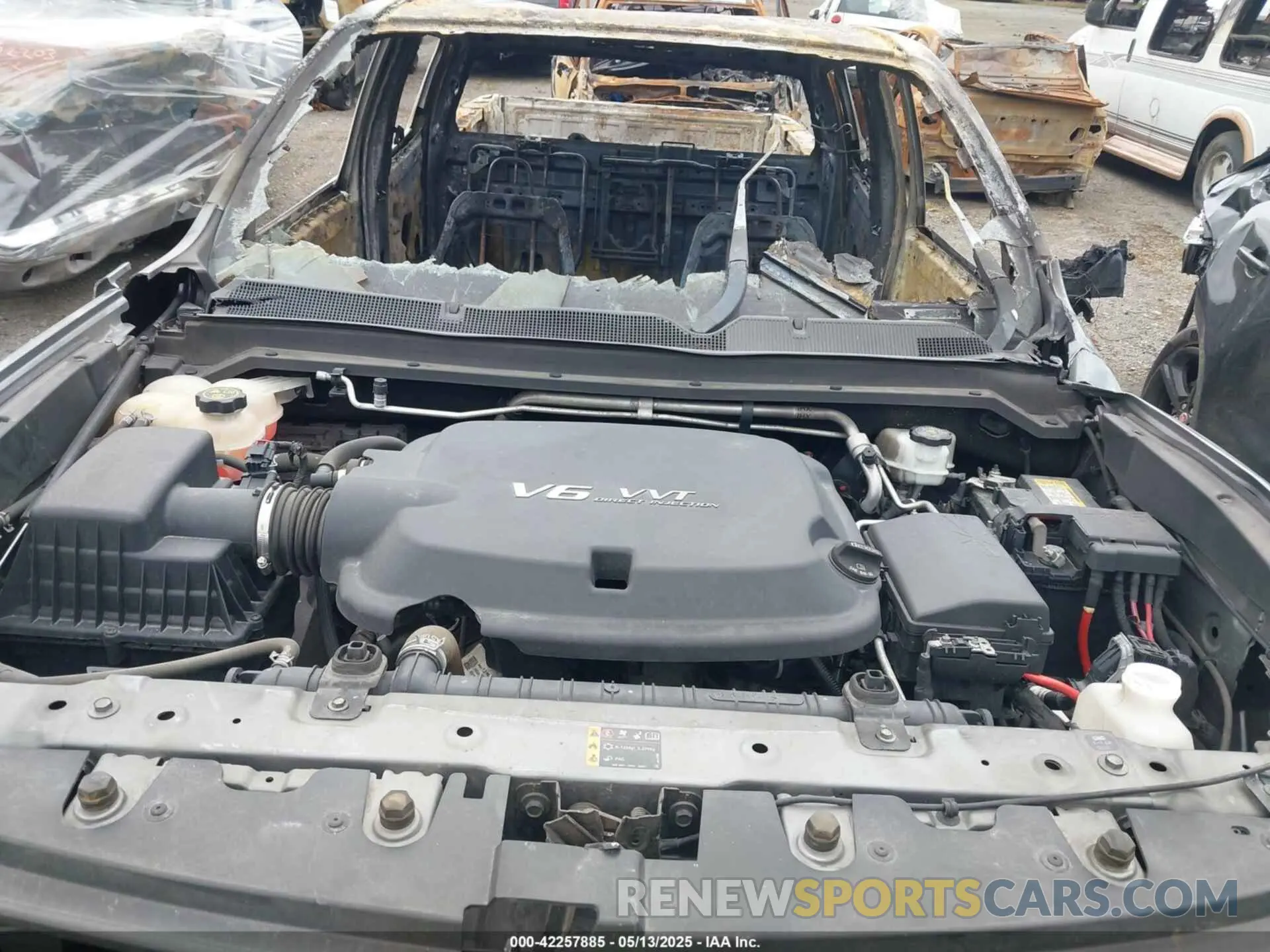 10 Photograph of a damaged car 1GCGTDEN9K1126873 CHEVROLET COLORADO 2019
