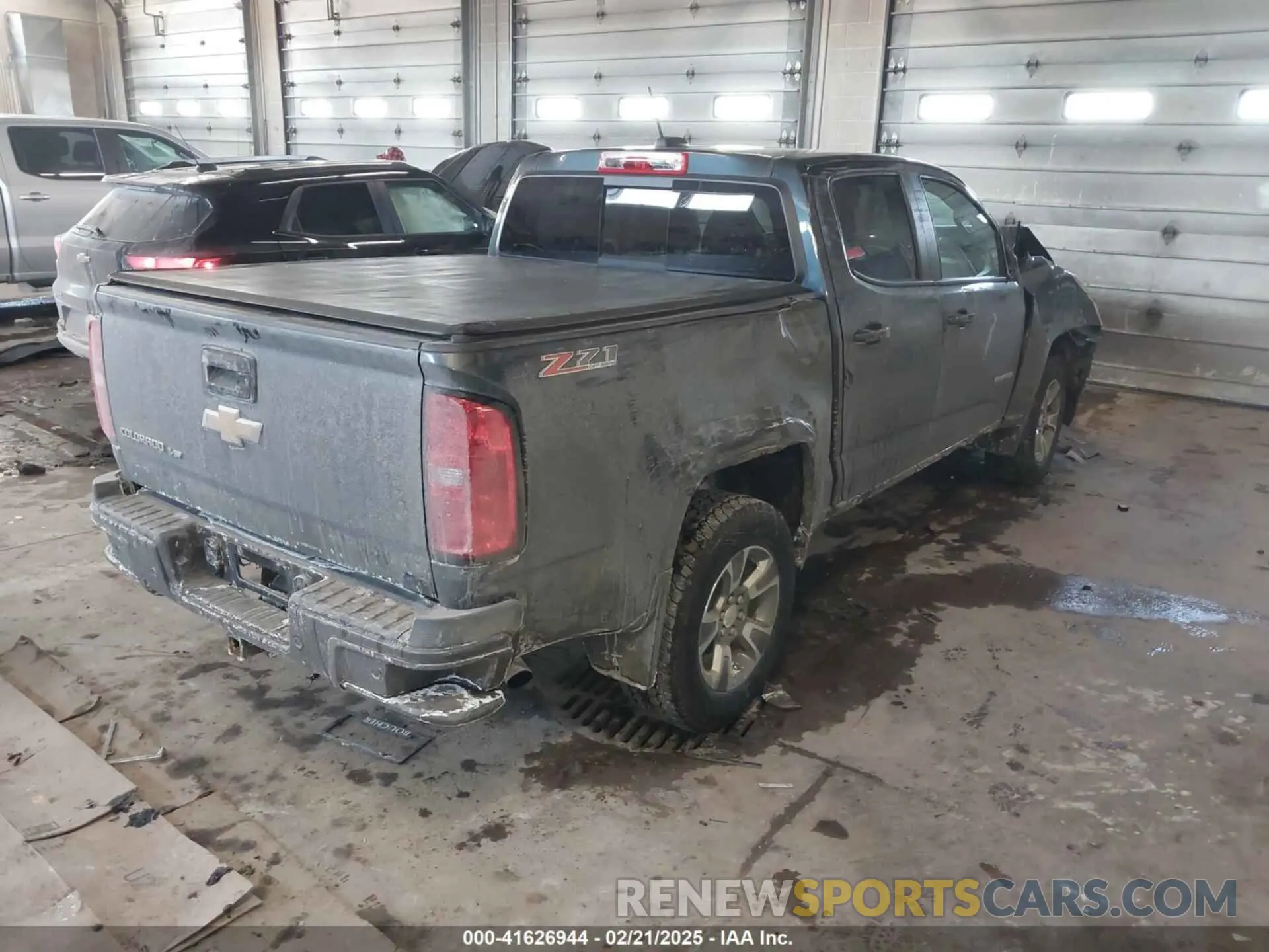 4 Photograph of a damaged car 1GCGTDEN9K1299292 CHEVROLET COLORADO 2019