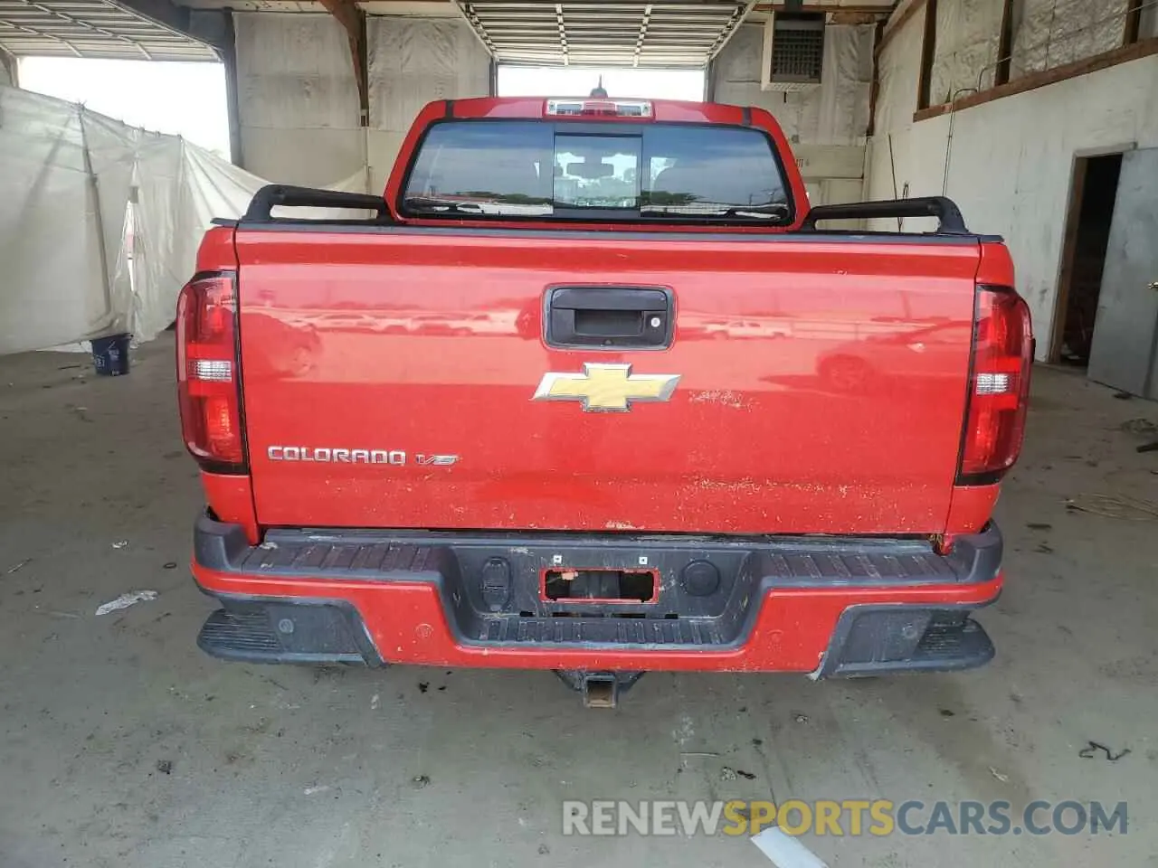 6 Photograph of a damaged car 1GCGTDENXK1336415 CHEVROLET COLORADO 2019