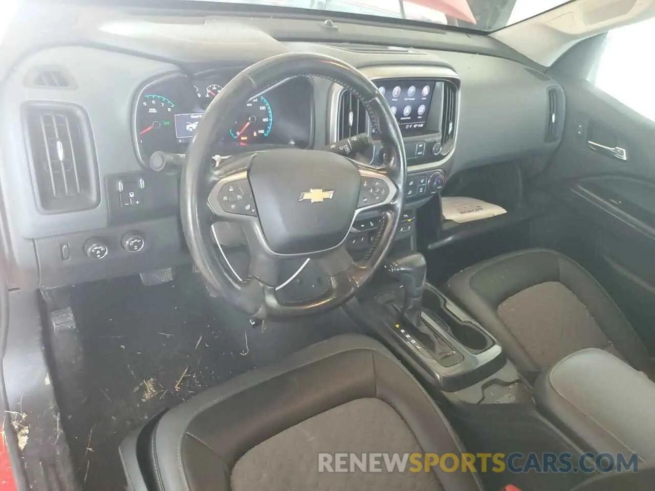 8 Photograph of a damaged car 1GCGTDENXK1336415 CHEVROLET COLORADO 2019