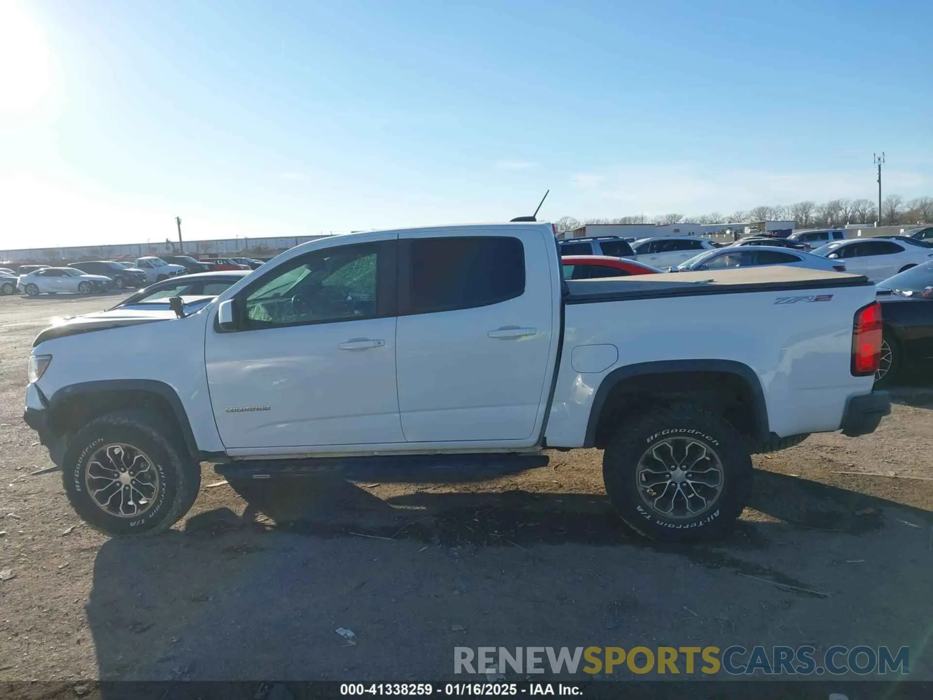 13 Photograph of a damaged car 1GCGTEEN0K1312940 CHEVROLET COLORADO 2019