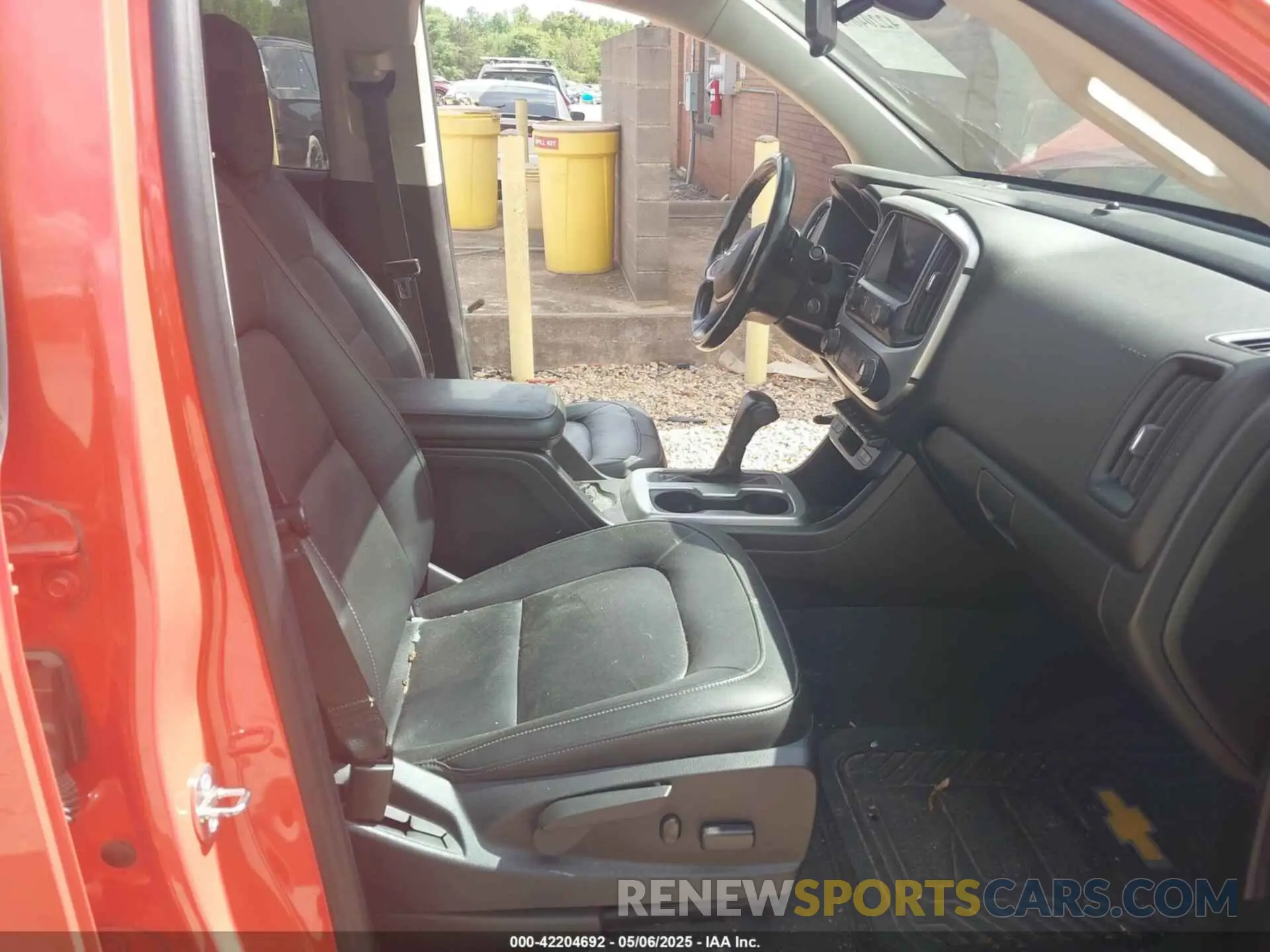 5 Photograph of a damaged car 1GCGTEEN5K1158788 CHEVROLET COLORADO 2019