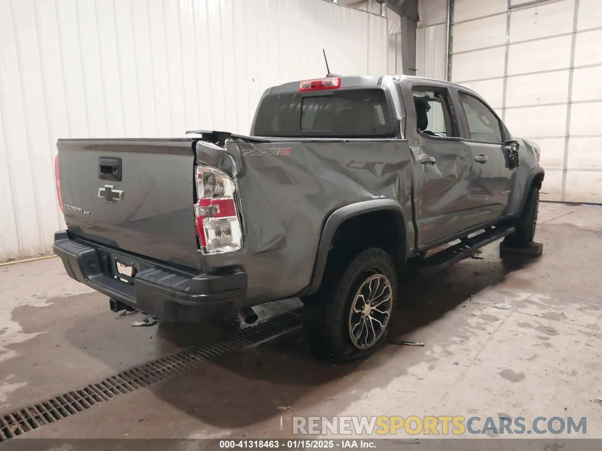 4 Photograph of a damaged car 1GCGTEEN5K1226099 CHEVROLET COLORADO 2019