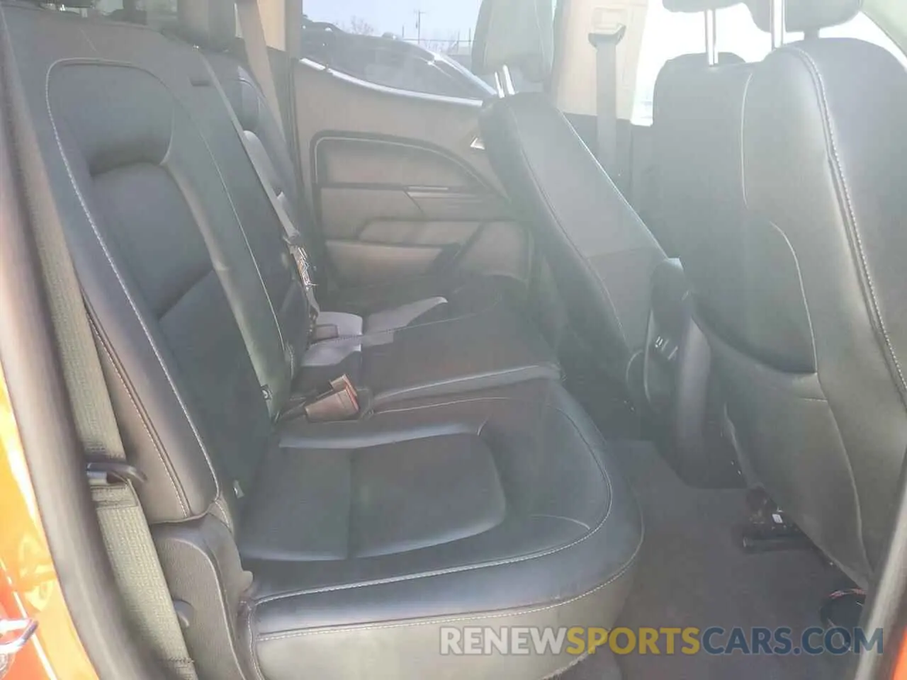10 Photograph of a damaged car 1GCGTEEN7K1278933 CHEVROLET COLORADO 2019