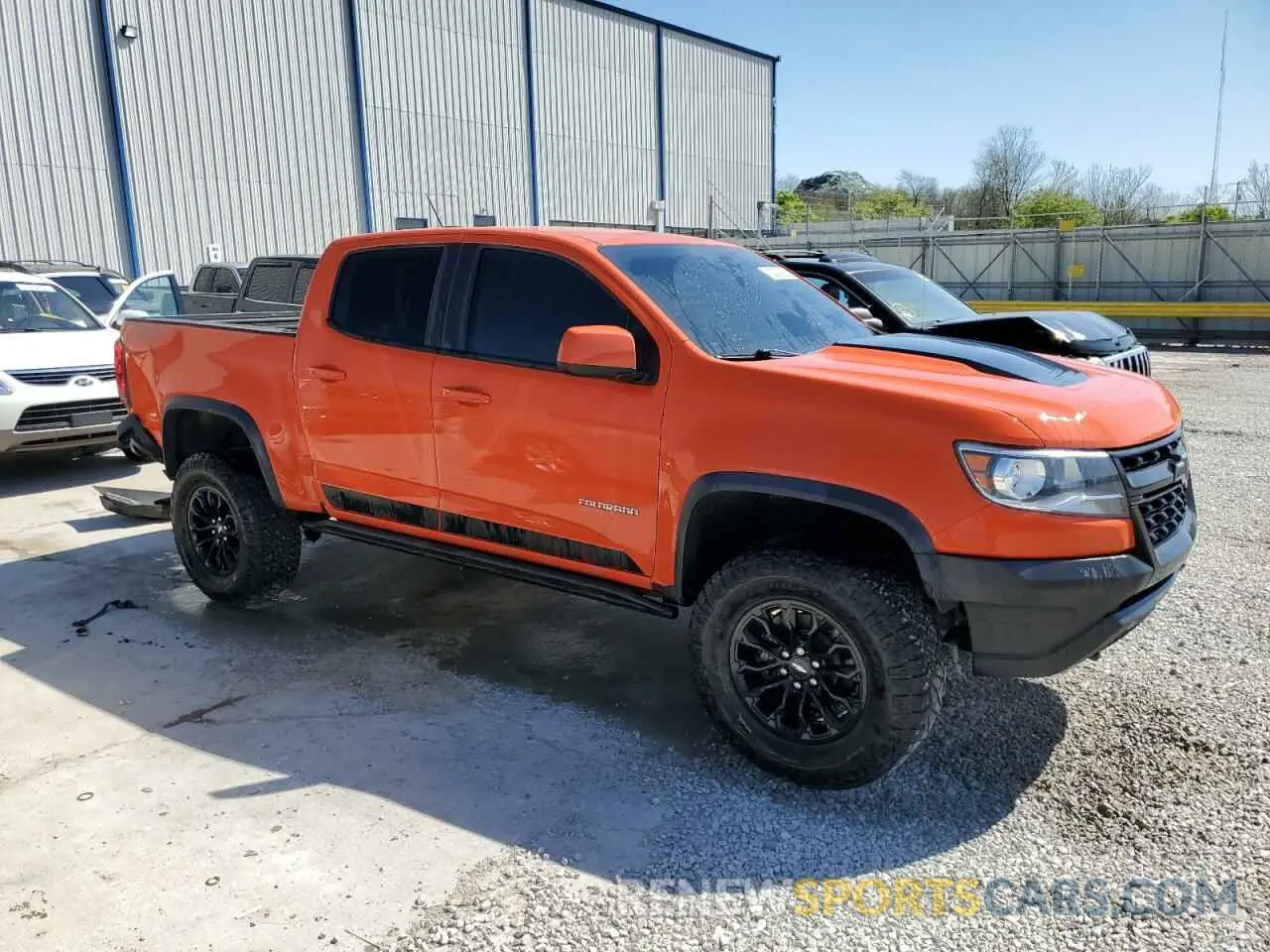 4 Photograph of a damaged car 1GCGTEEN7K1278933 CHEVROLET COLORADO 2019