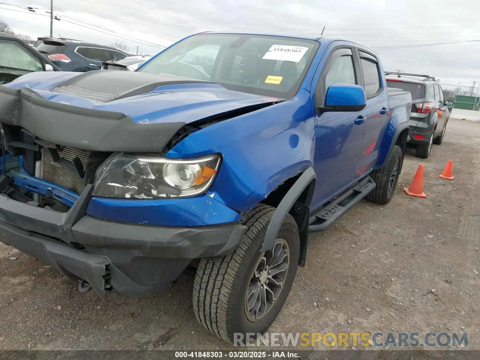 2 Photograph of a damaged car 1GCGTEEN7K1310876 CHEVROLET COLORADO 2019