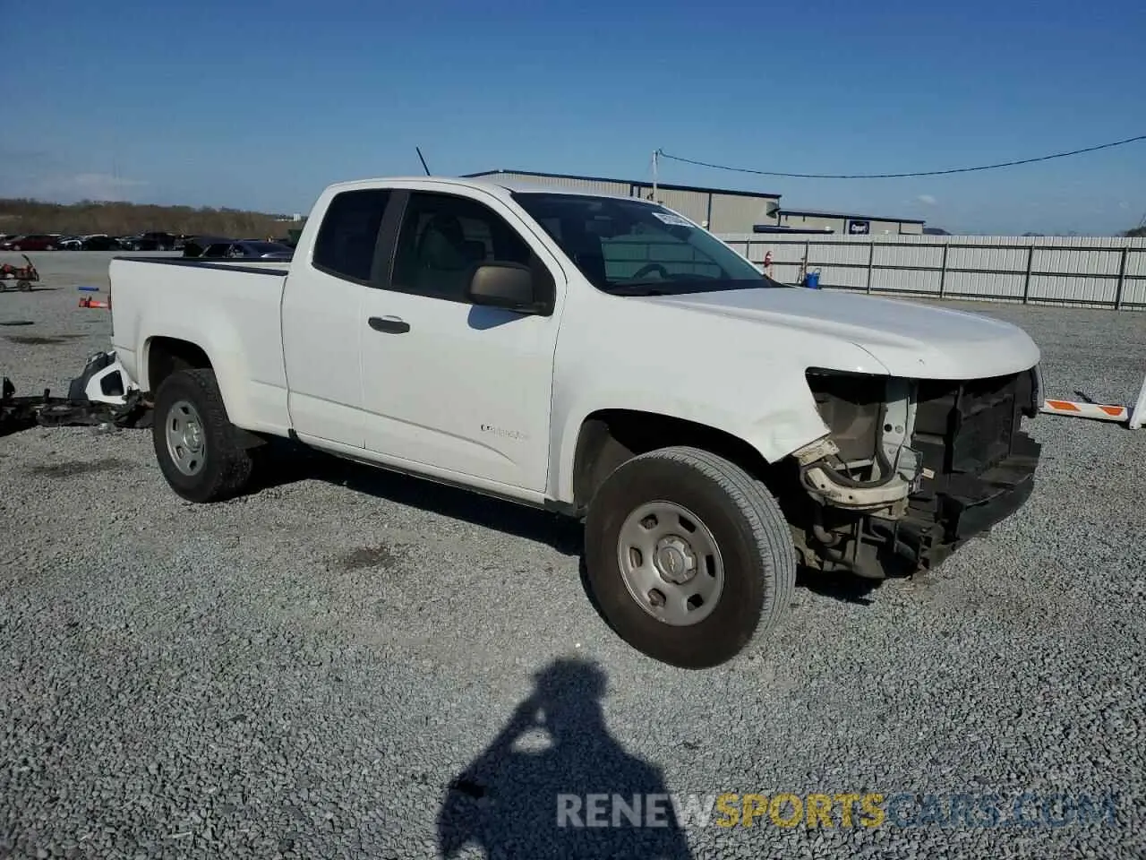 4 Photograph of a damaged car 1GCHSBEA0K1125569 CHEVROLET COLORADO 2019