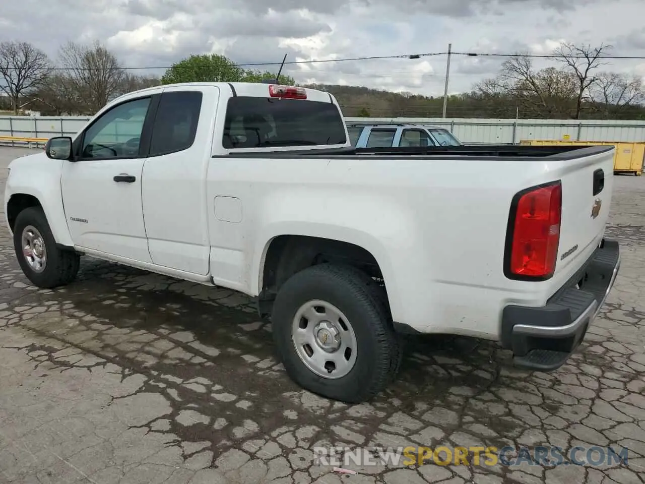 2 Photograph of a damaged car 1GCHSBEA0K1162878 CHEVROLET COLORADO 2019