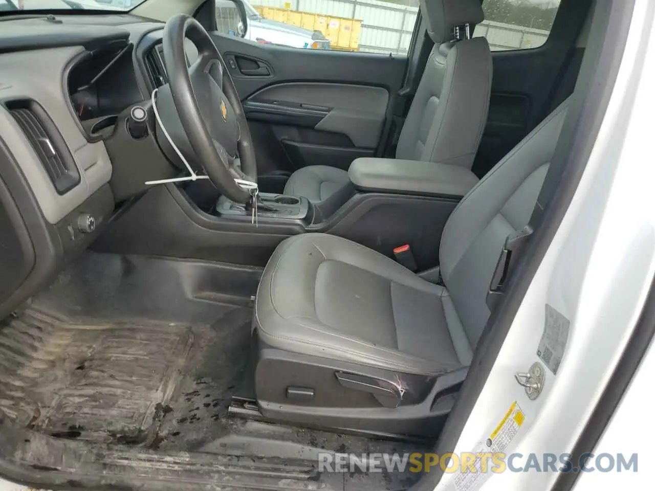 7 Photograph of a damaged car 1GCHSBEA0K1162878 CHEVROLET COLORADO 2019