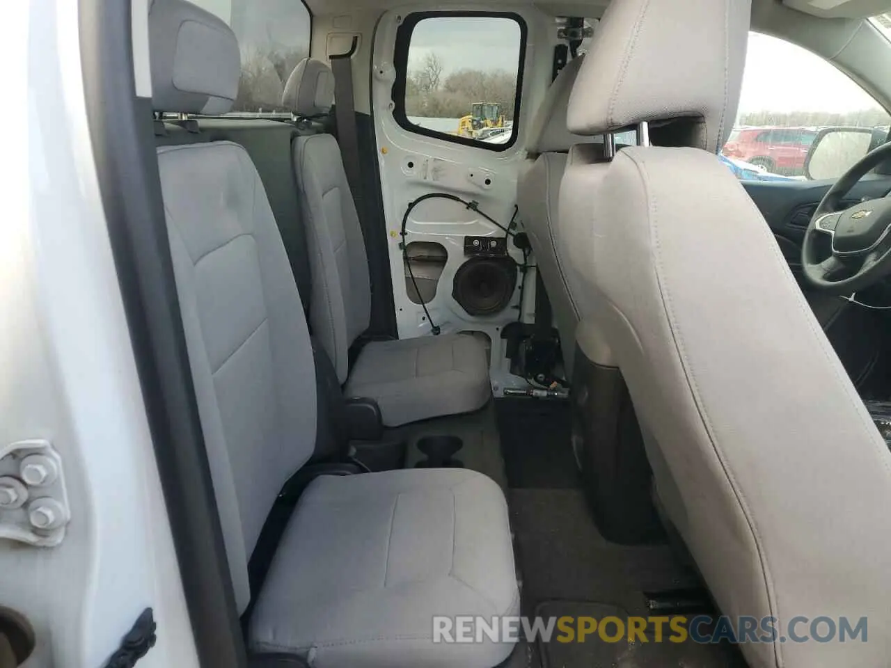 10 Photograph of a damaged car 1GCHSBEA1K1130165 CHEVROLET COLORADO 2019