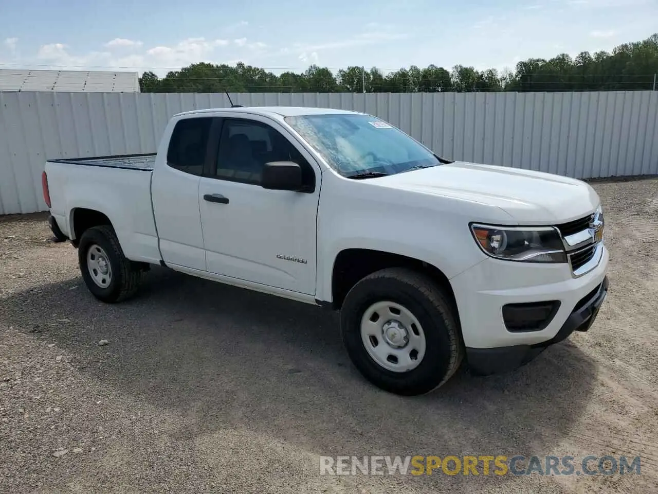 4 Photograph of a damaged car 1GCHSBEA1K1207083 CHEVROLET COLORADO 2019