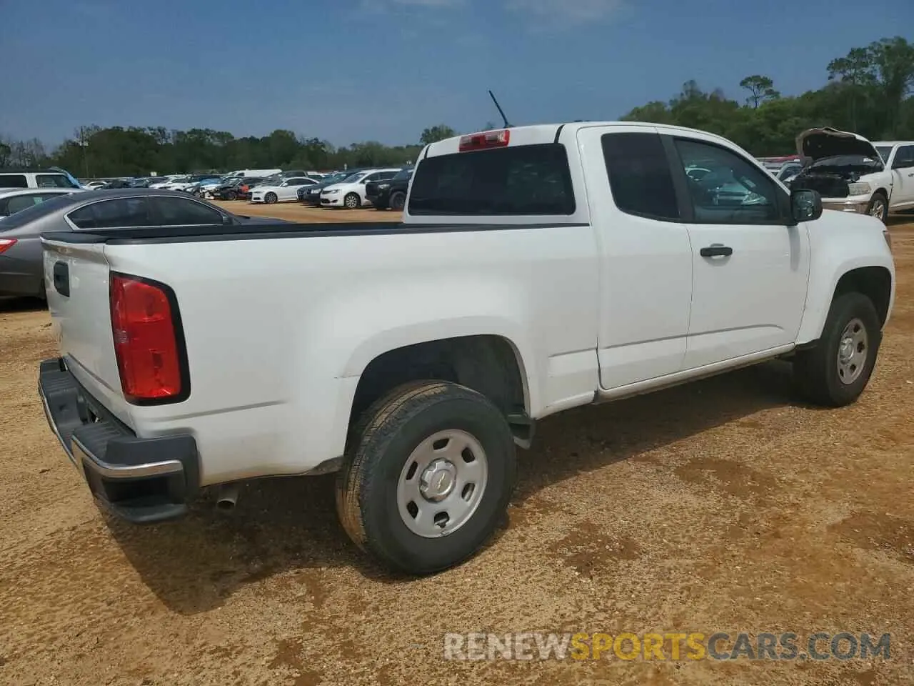 3 Photograph of a damaged car 1GCHSBEA2K1334862 CHEVROLET COLORADO 2019