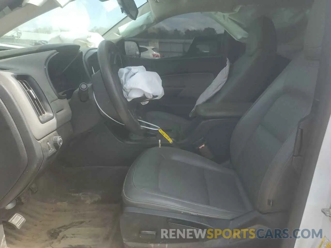 7 Photograph of a damaged car 1GCHSBEA3K1160378 CHEVROLET COLORADO 2019