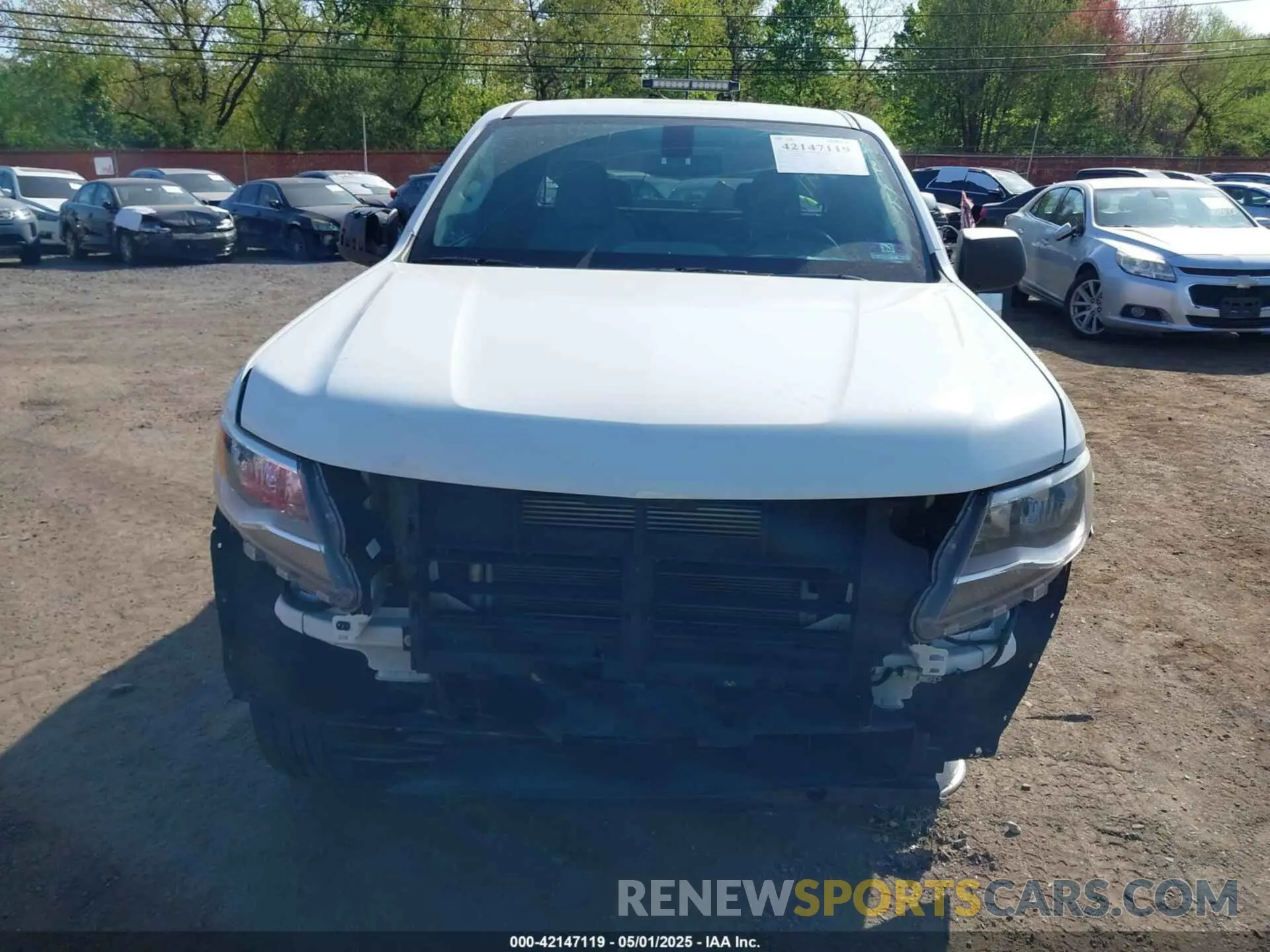 12 Photograph of a damaged car 1GCHSBEA3K1245981 CHEVROLET COLORADO 2019