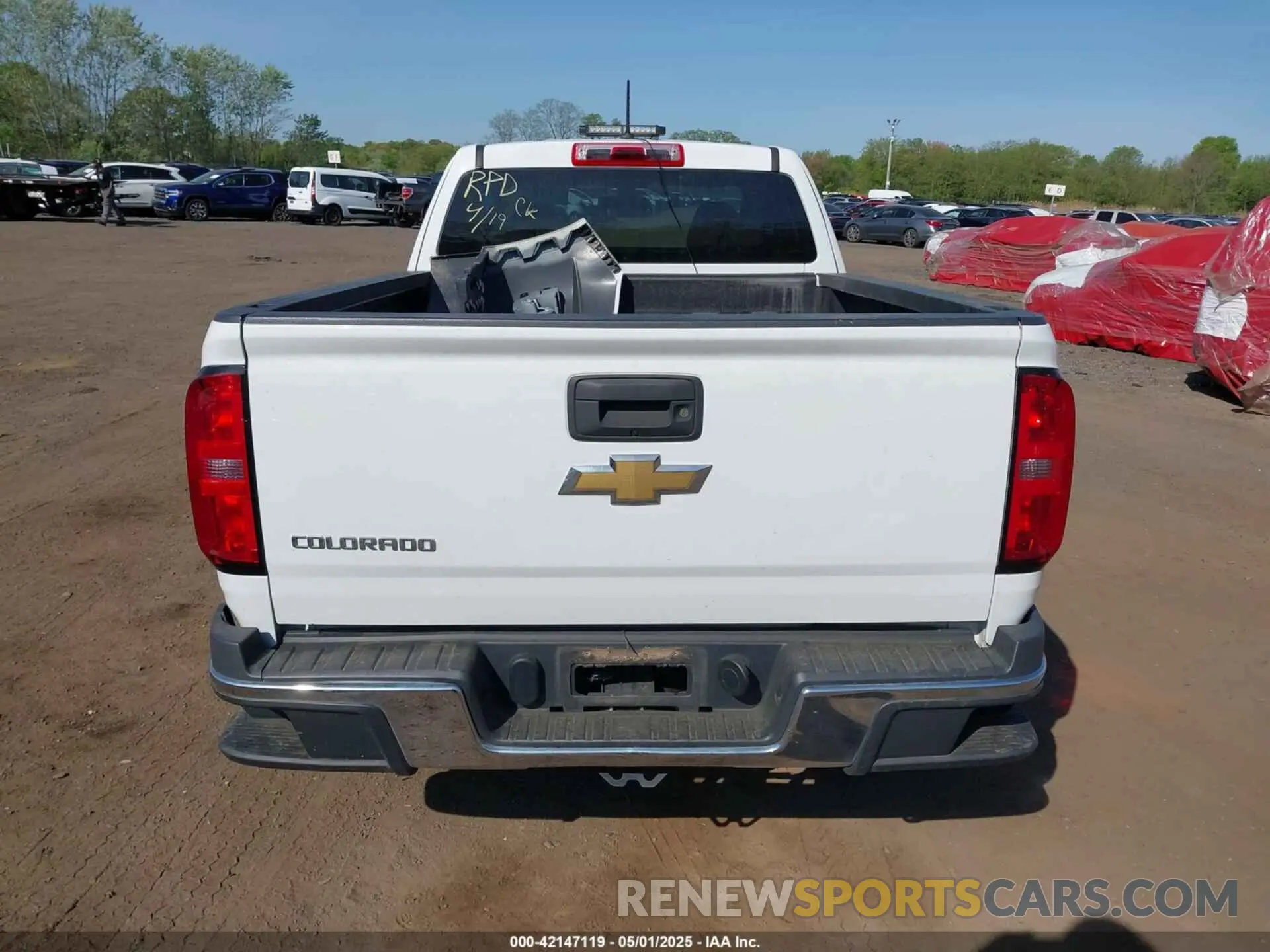 16 Photograph of a damaged car 1GCHSBEA3K1245981 CHEVROLET COLORADO 2019