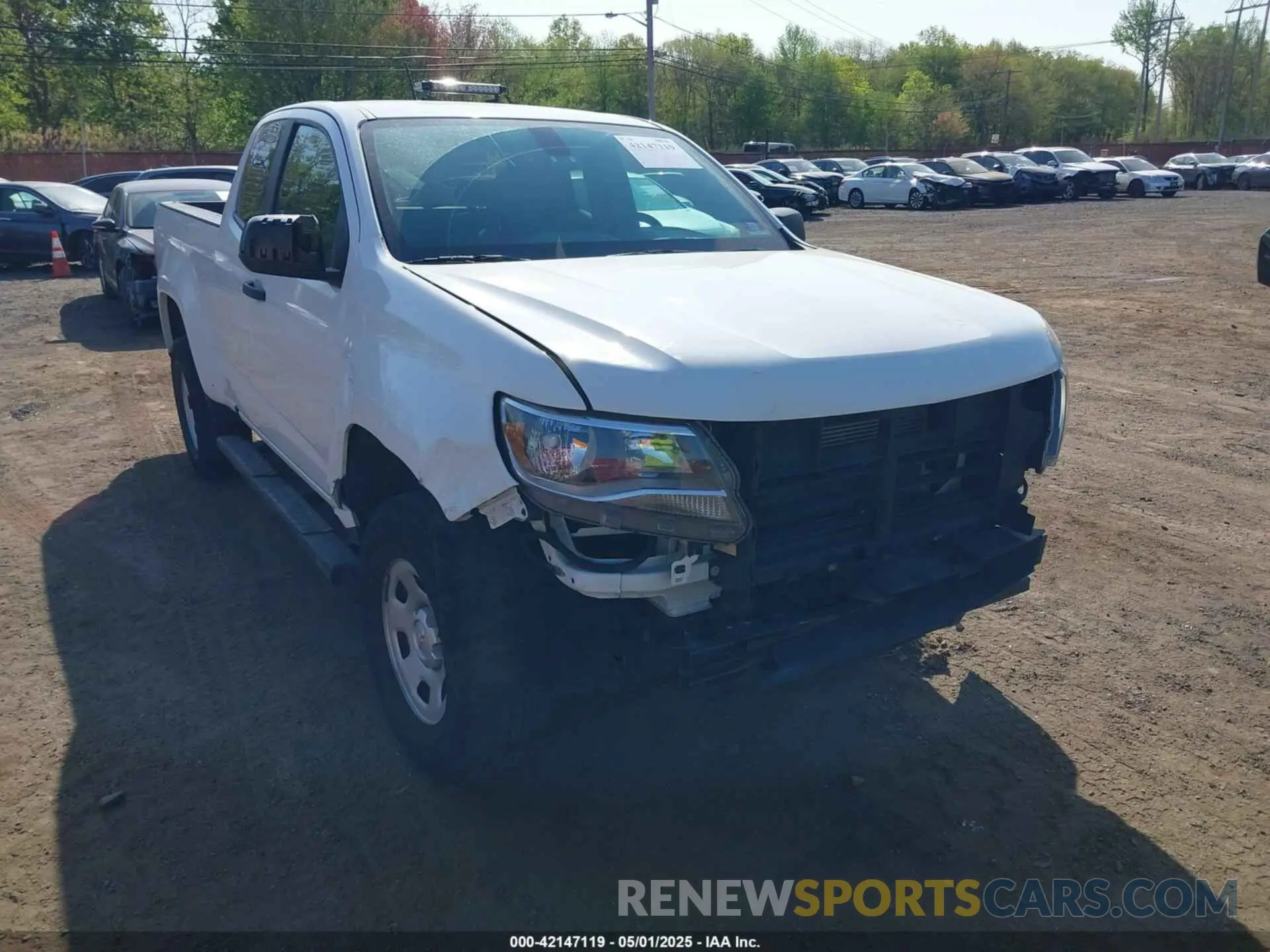 17 Photograph of a damaged car 1GCHSBEA3K1245981 CHEVROLET COLORADO 2019