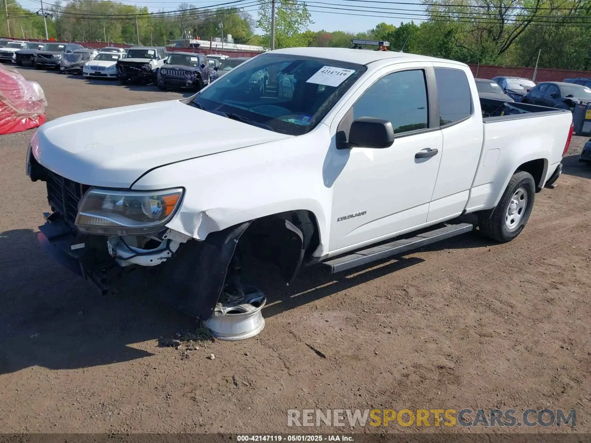 2 Photograph of a damaged car 1GCHSBEA3K1245981 CHEVROLET COLORADO 2019