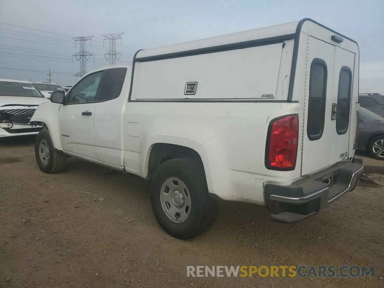 2 Photograph of a damaged car 1GCHSBEA3K1256981 CHEVROLET COLORADO 2019