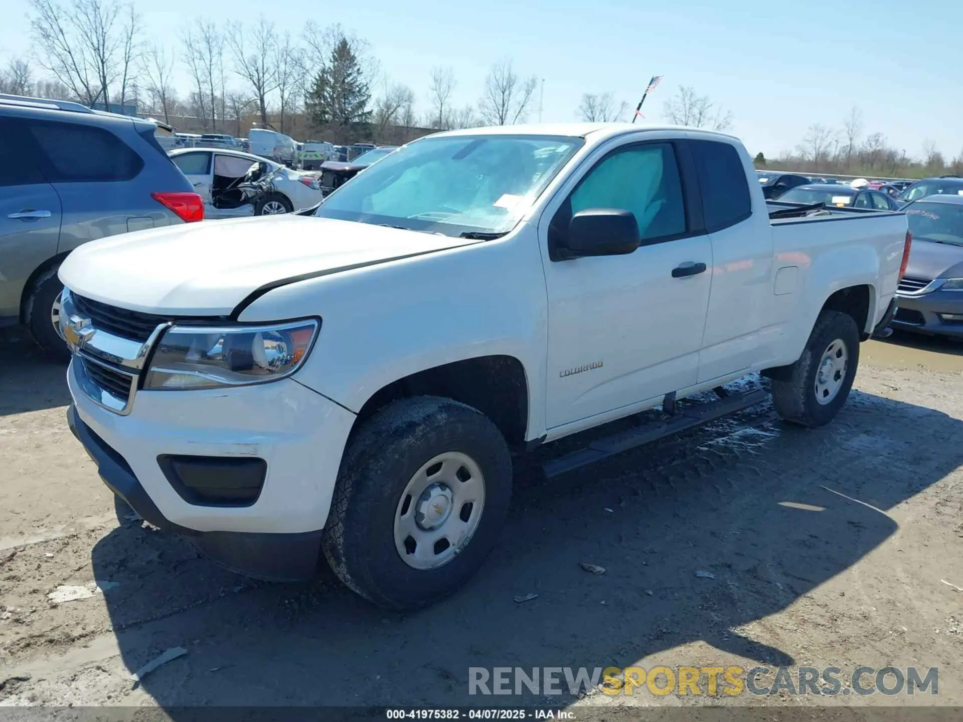 2 Photograph of a damaged car 1GCHSBEA3K1288703 CHEVROLET COLORADO 2019
