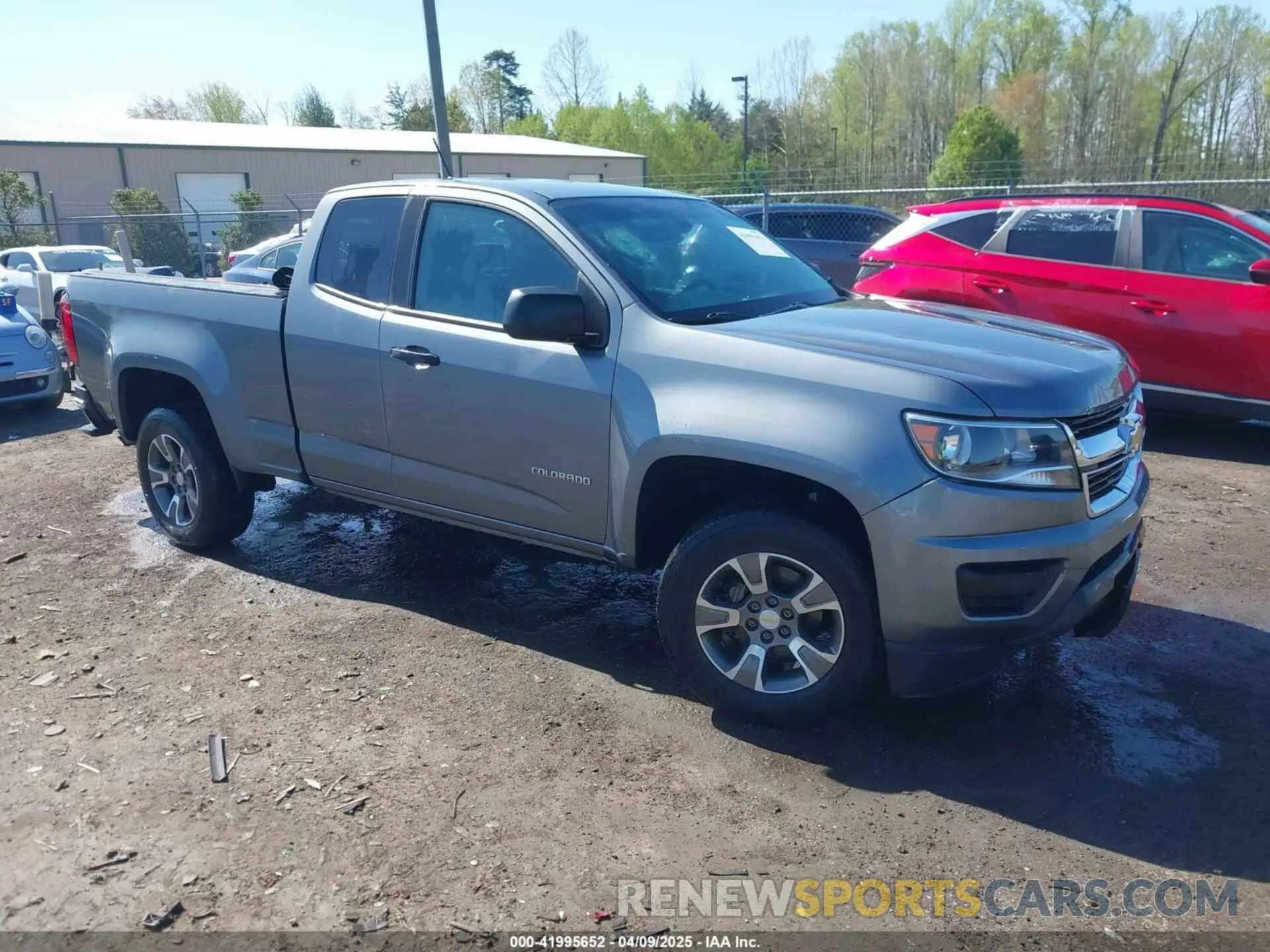 1 Photograph of a damaged car 1GCHSBEA6K1123485 CHEVROLET COLORADO 2019