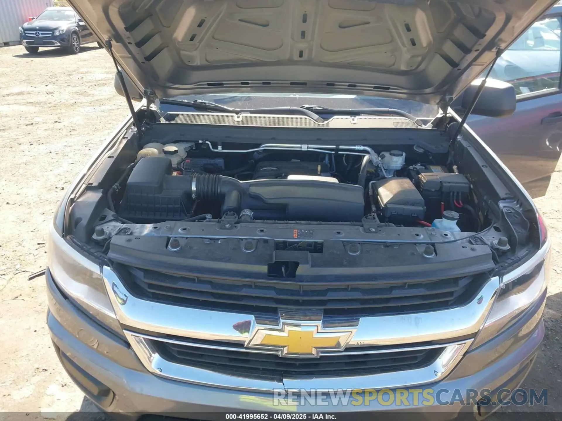 10 Photograph of a damaged car 1GCHSBEA6K1123485 CHEVROLET COLORADO 2019