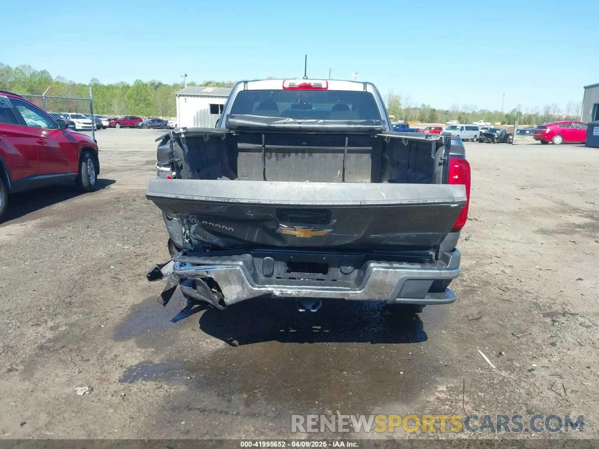 16 Photograph of a damaged car 1GCHSBEA6K1123485 CHEVROLET COLORADO 2019