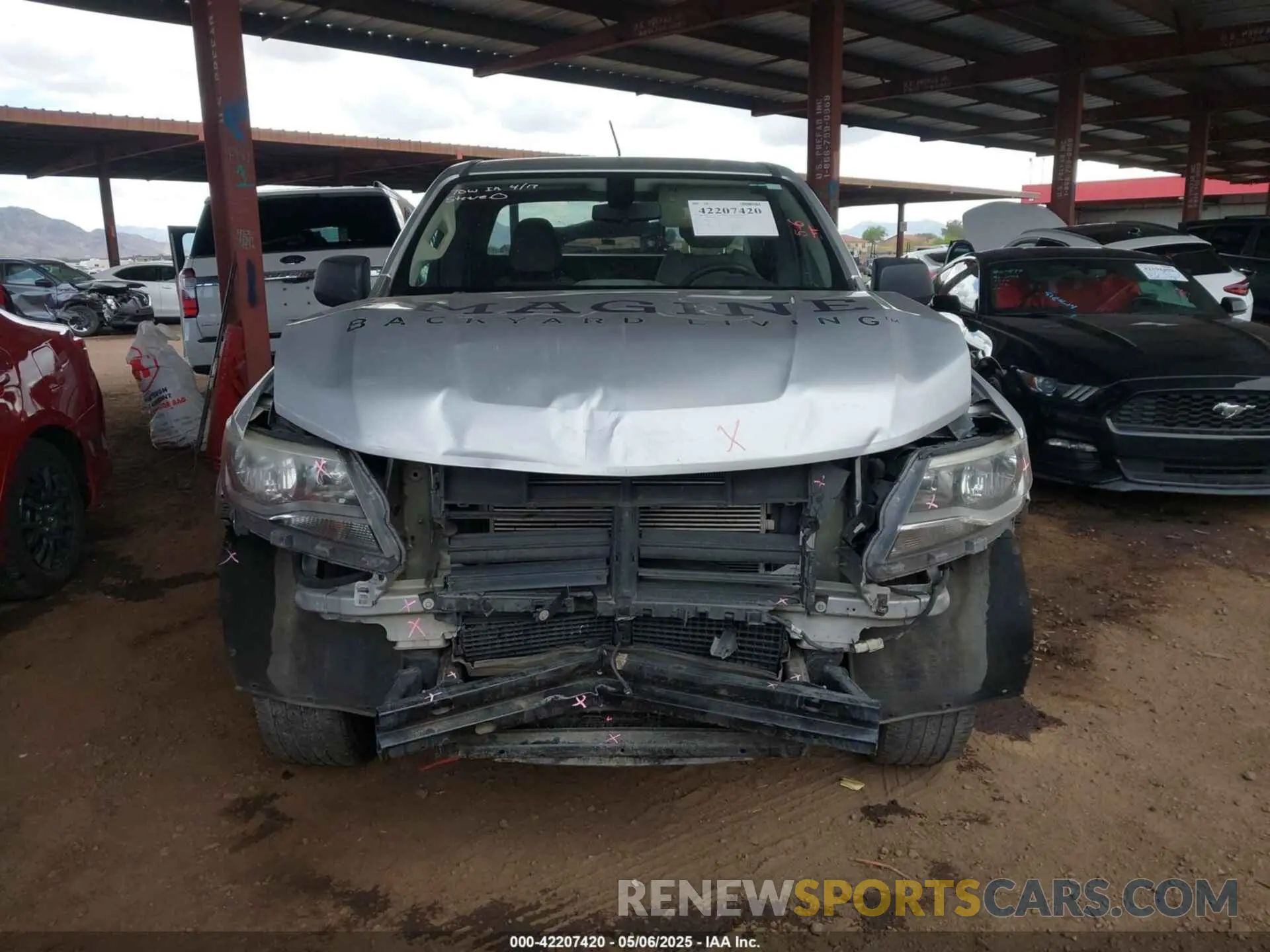 12 Photograph of a damaged car 1GCHSBEA6K1230925 CHEVROLET COLORADO 2019