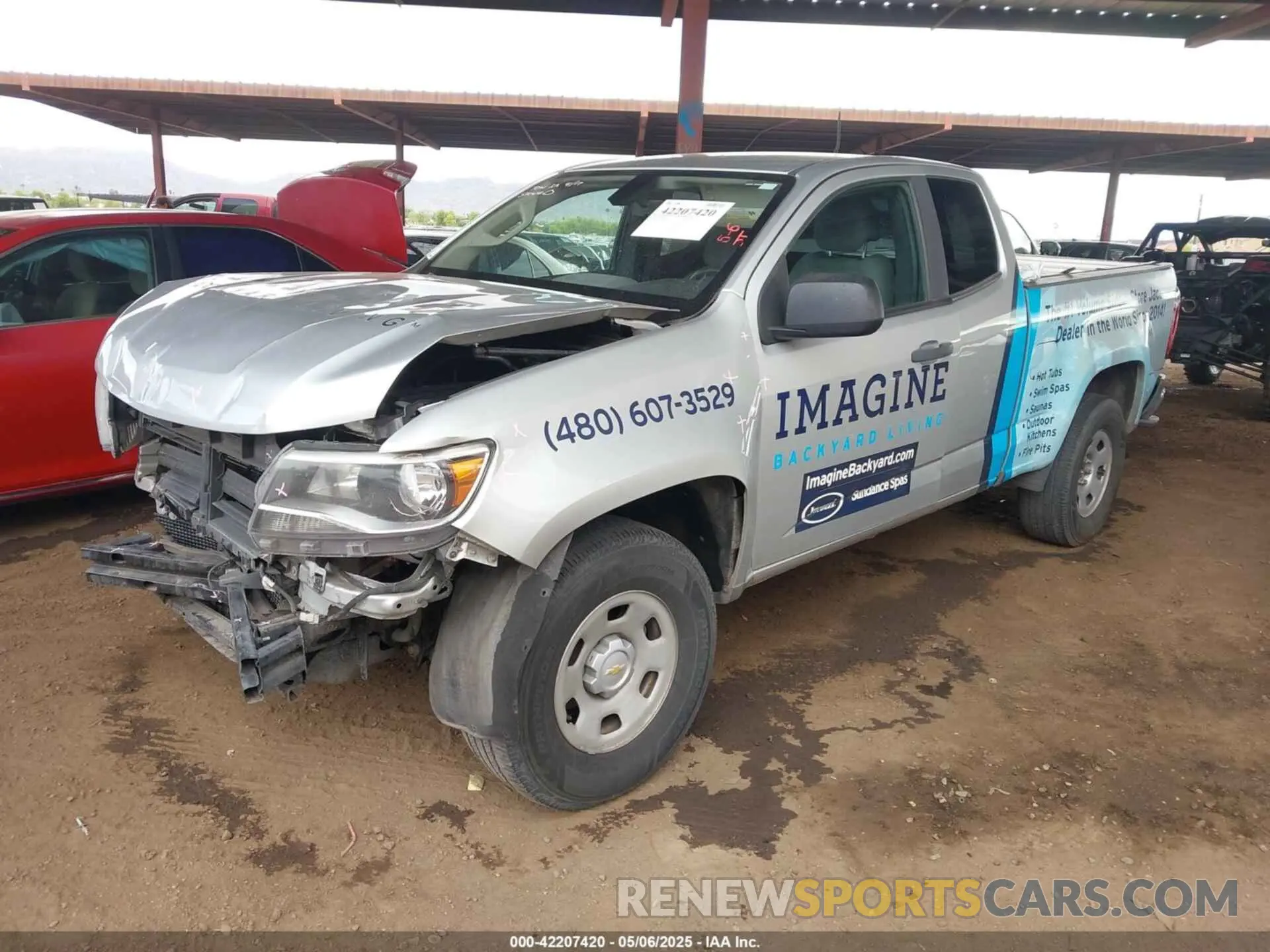 2 Photograph of a damaged car 1GCHSBEA6K1230925 CHEVROLET COLORADO 2019
