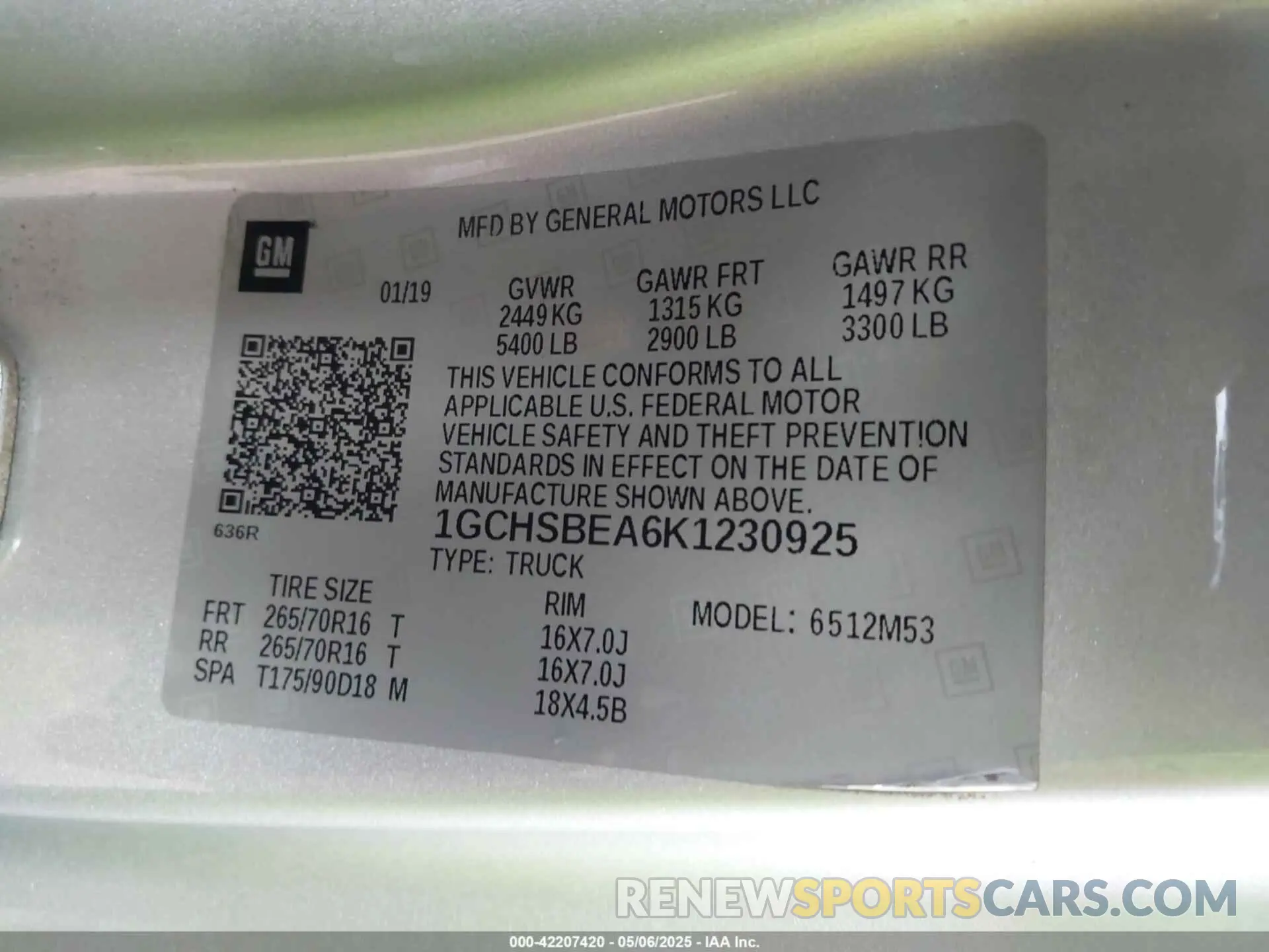9 Photograph of a damaged car 1GCHSBEA6K1230925 CHEVROLET COLORADO 2019
