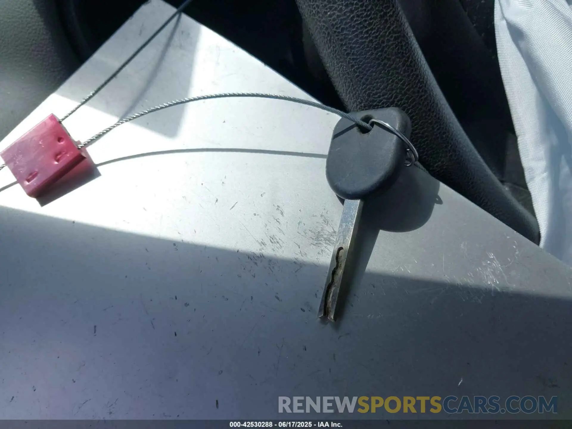 11 Photograph of a damaged car 1GCHSBEA7K1241528 CHEVROLET COLORADO 2019